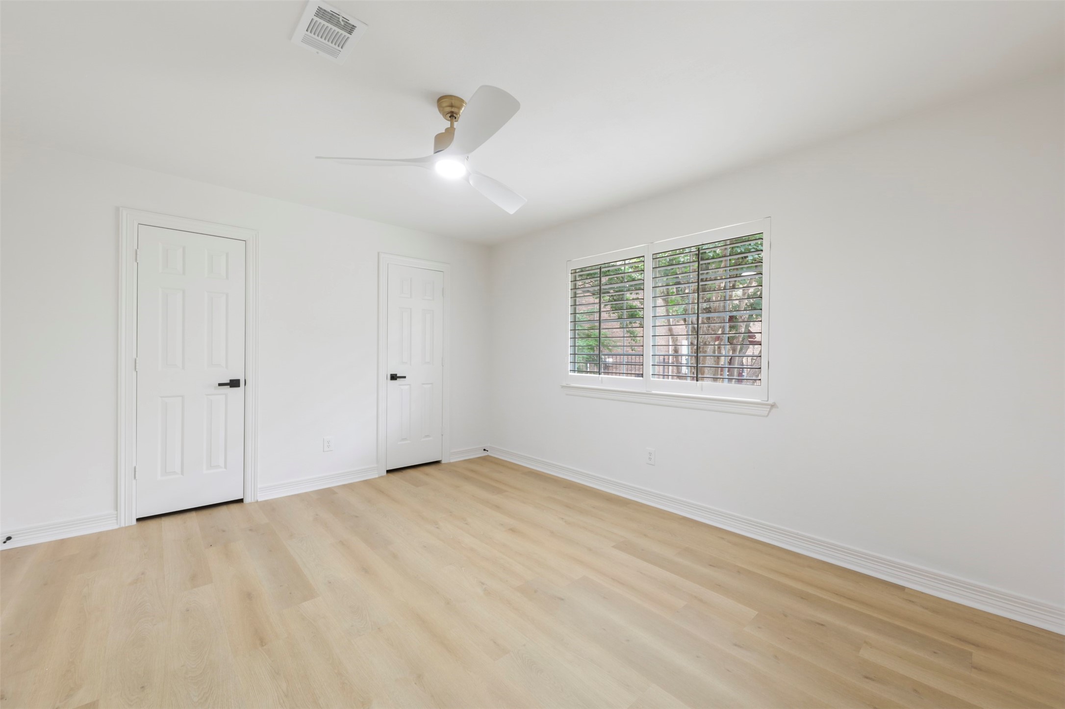 1519 Crowley Road