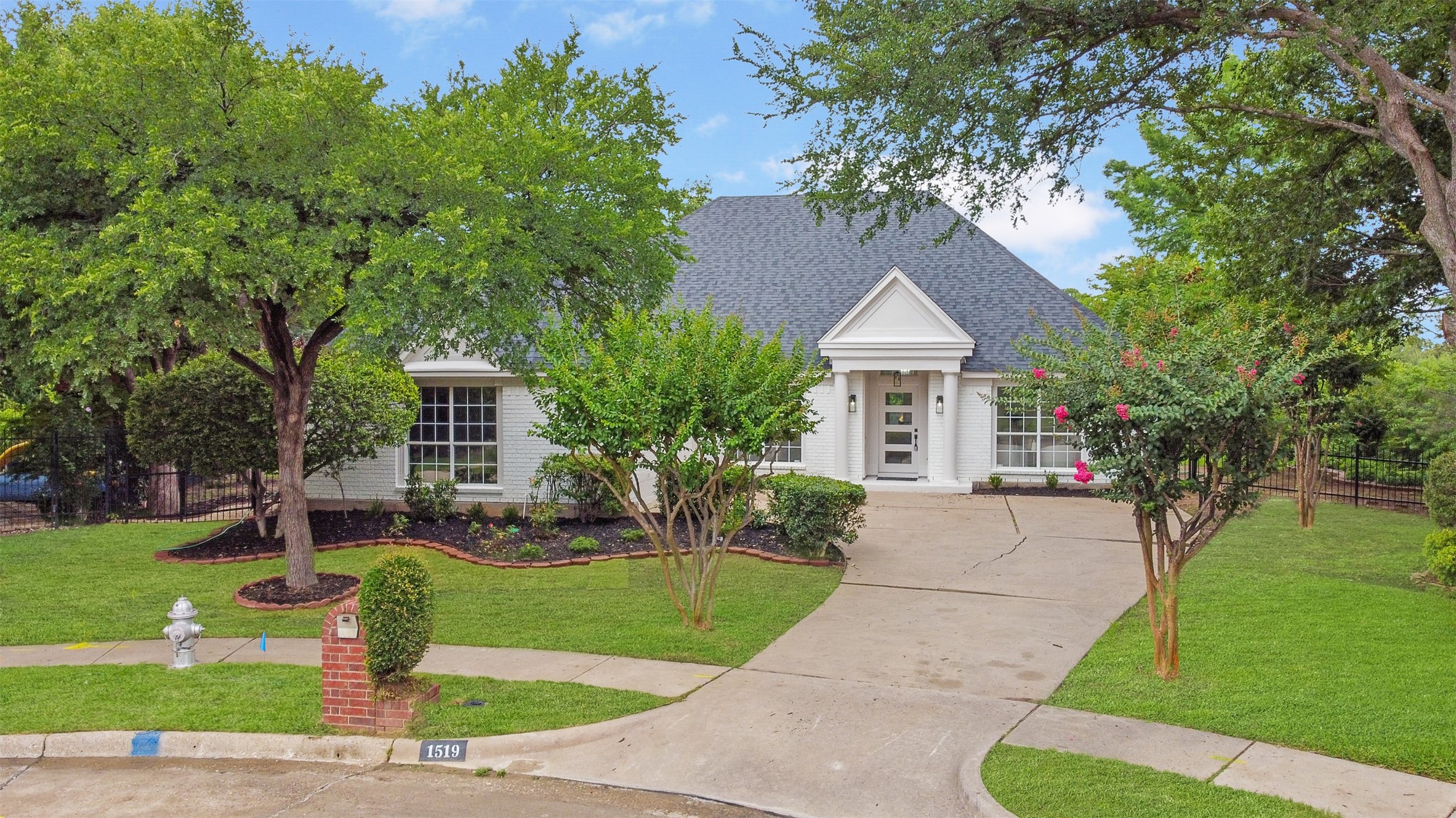 1519 Crowley Road