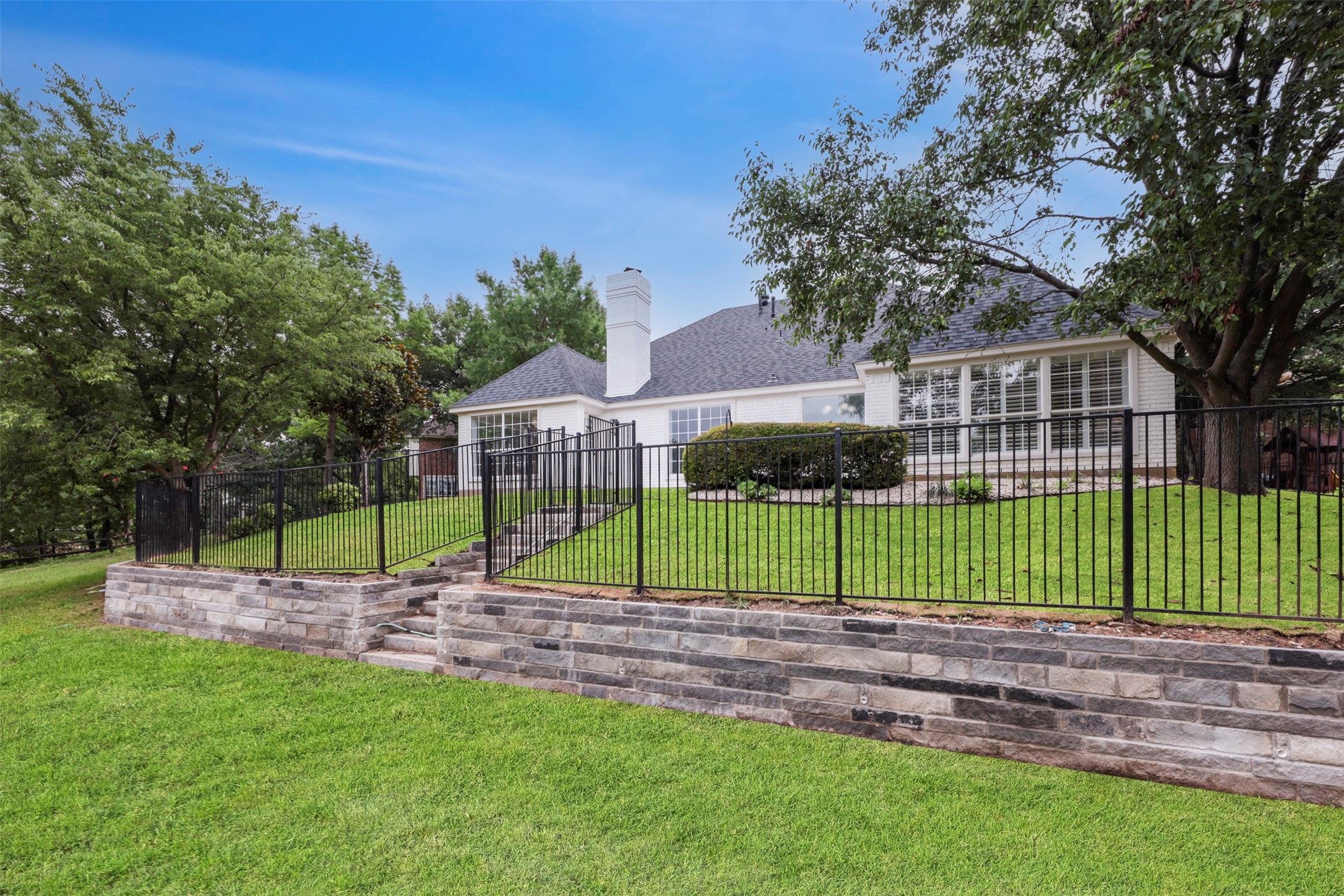 1519 Crowley Road