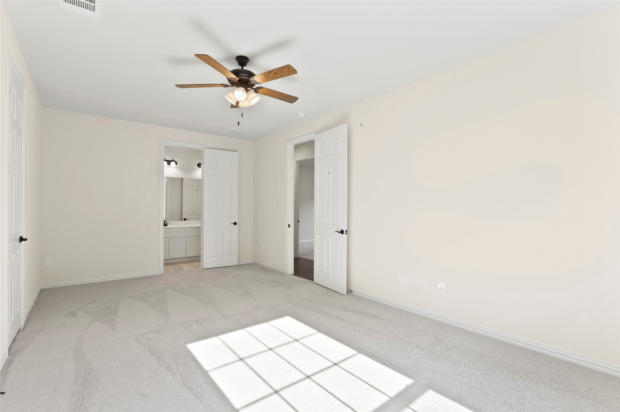 601 Winslow Lane