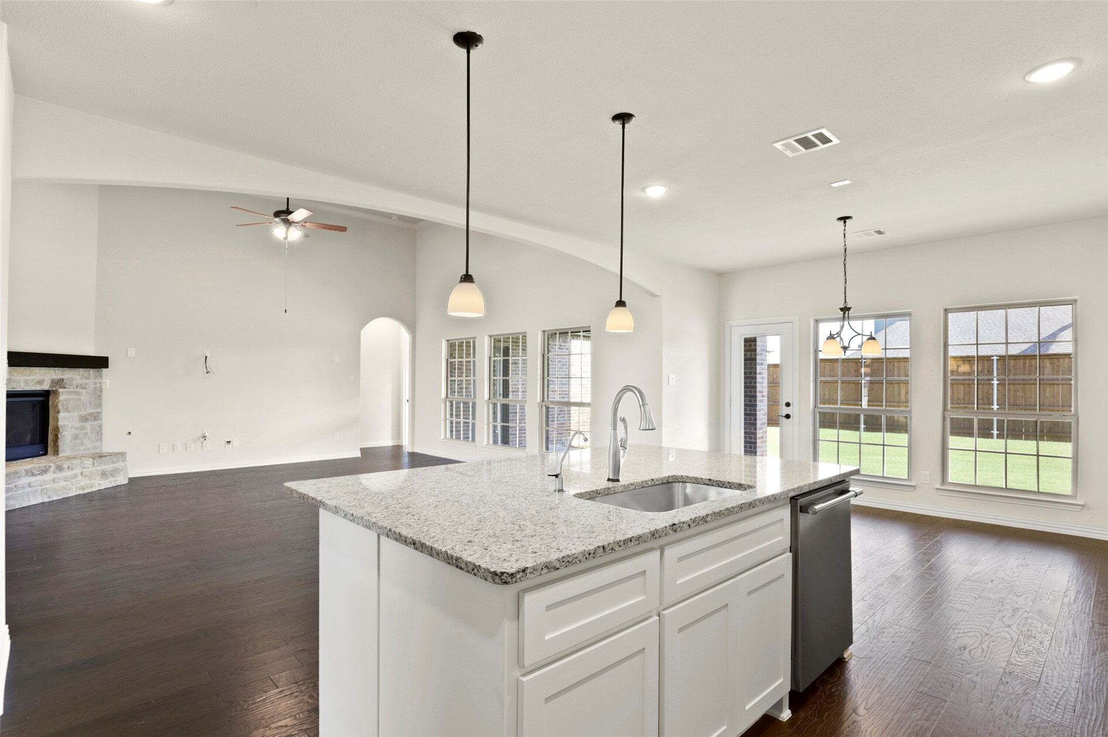 601 Winslow Lane