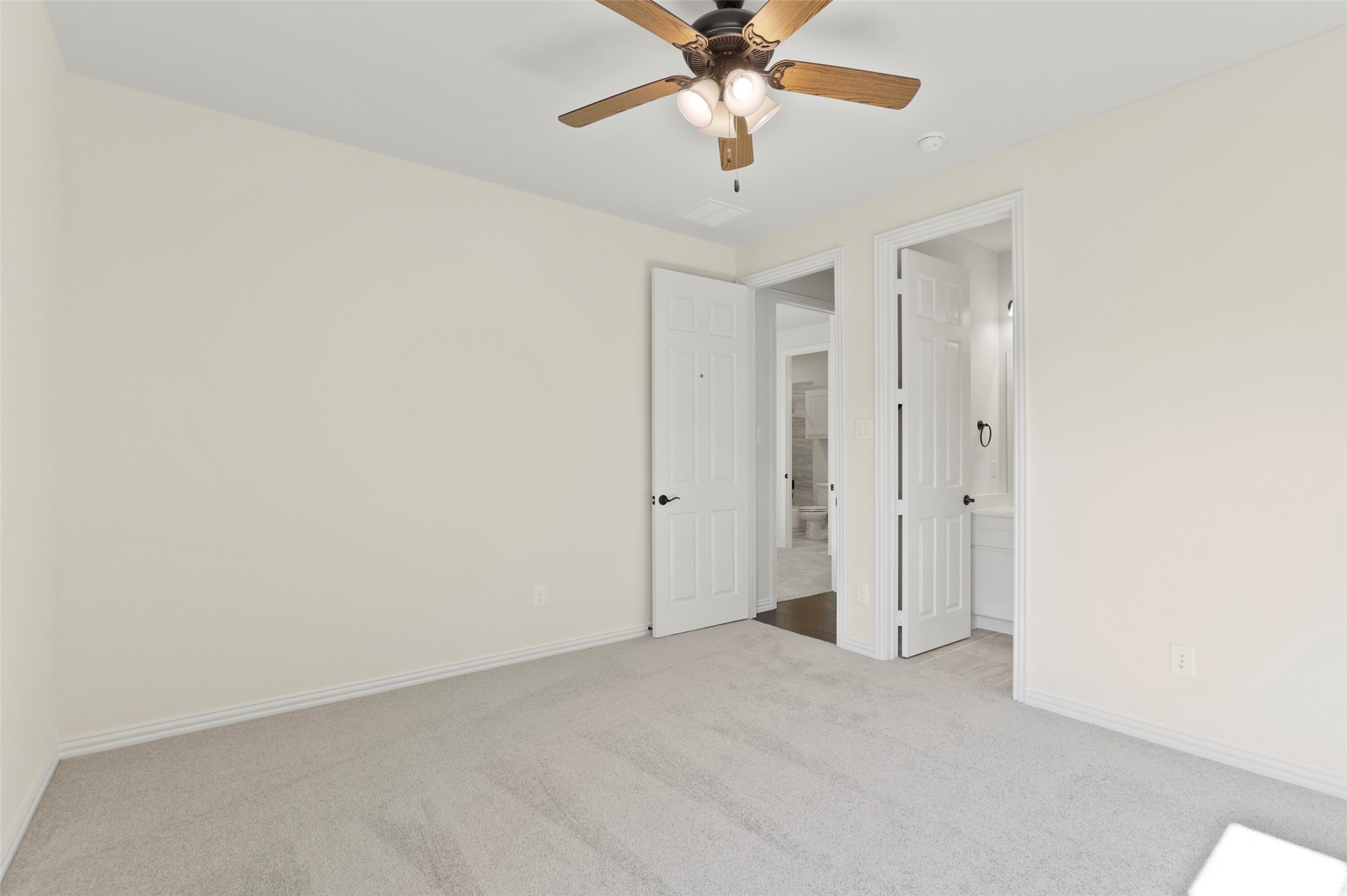 601 Winslow Lane
