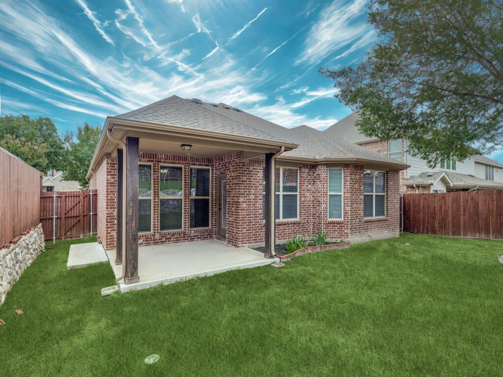 1329 Poplar Drive