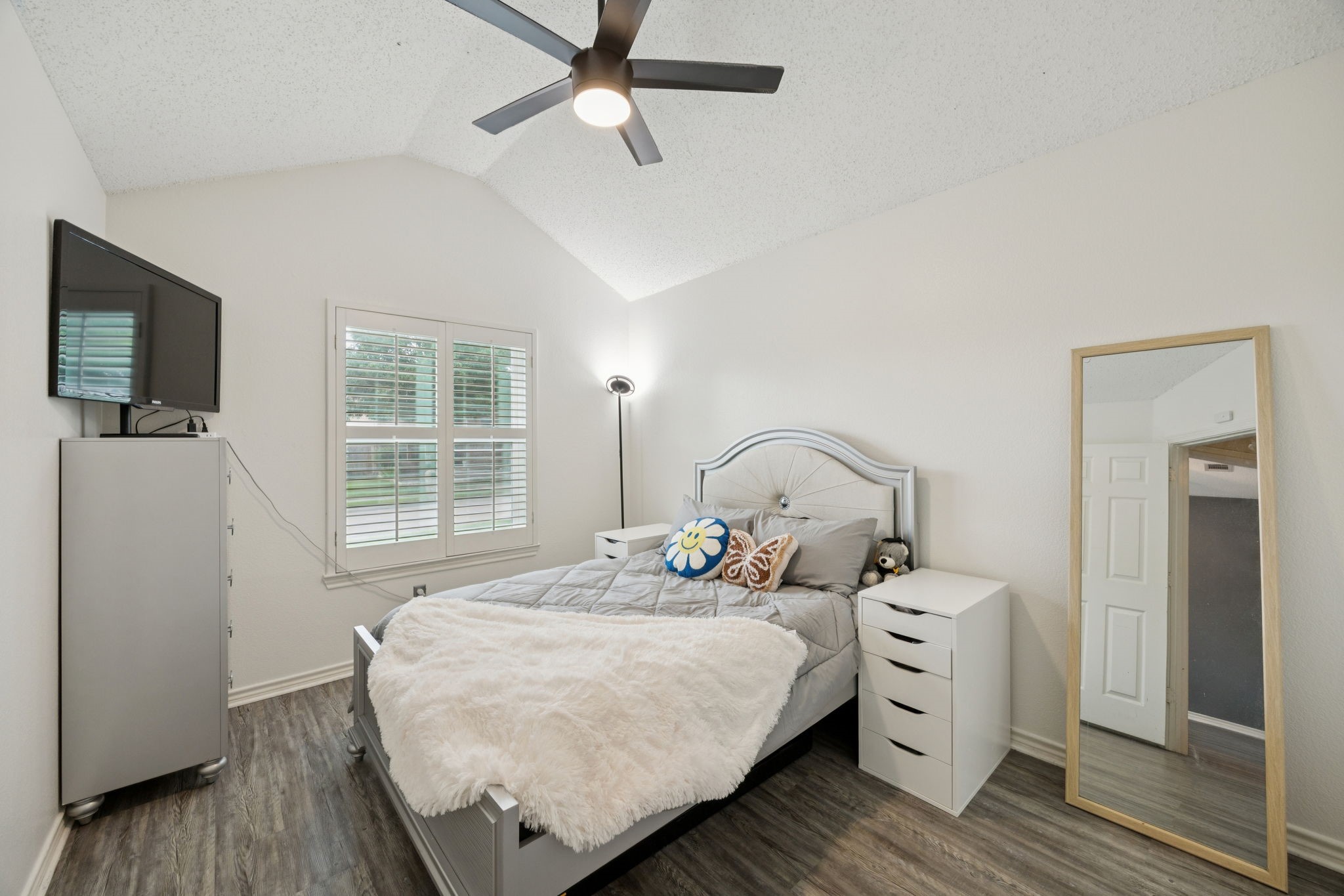 11808 Port Road
