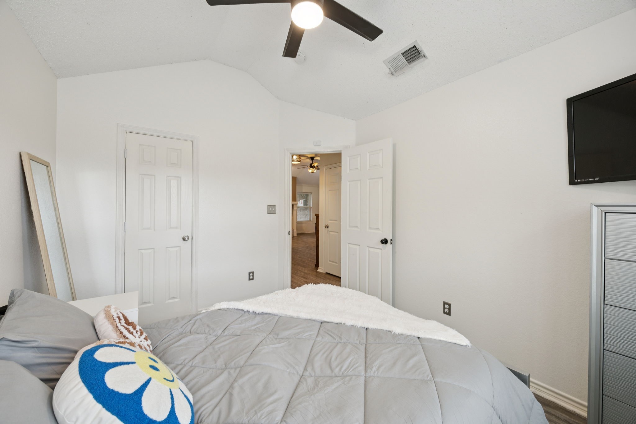 11808 Port Road