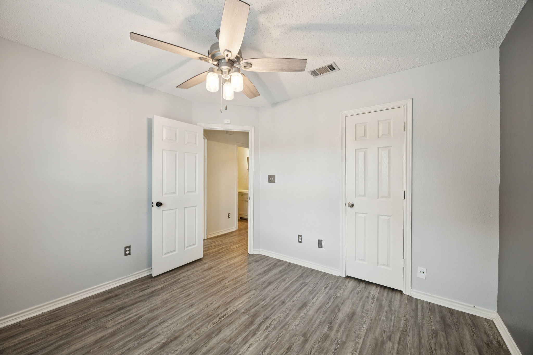 11808 Port Road
