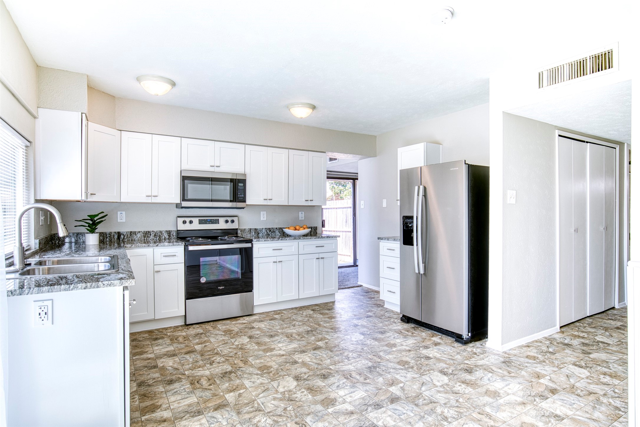1712 California Trail