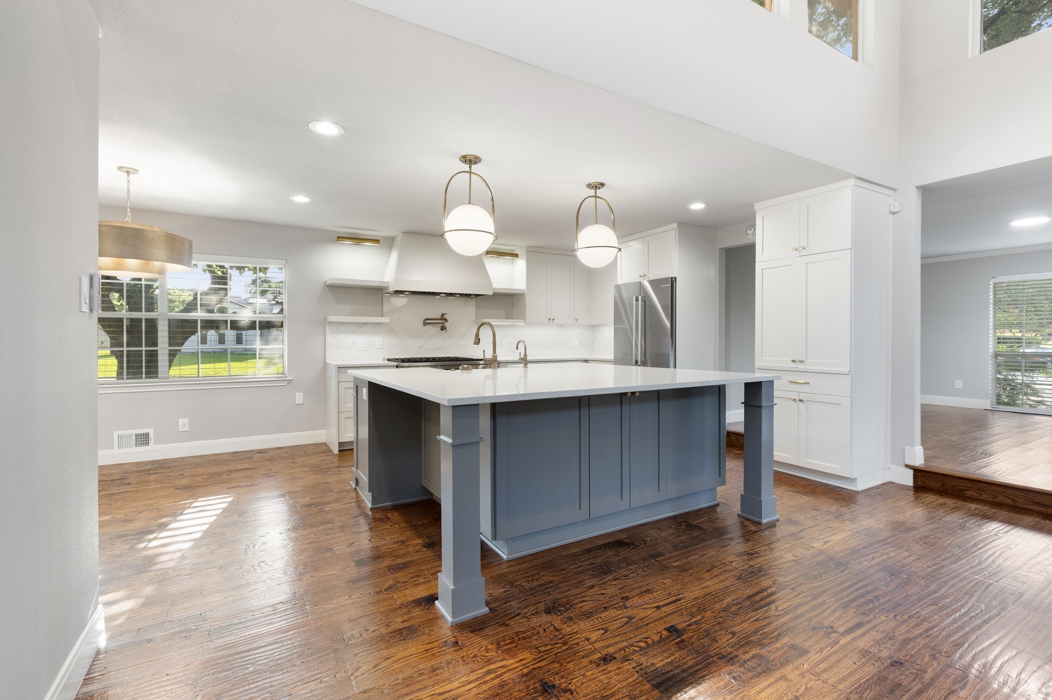6108 Highgate Lane