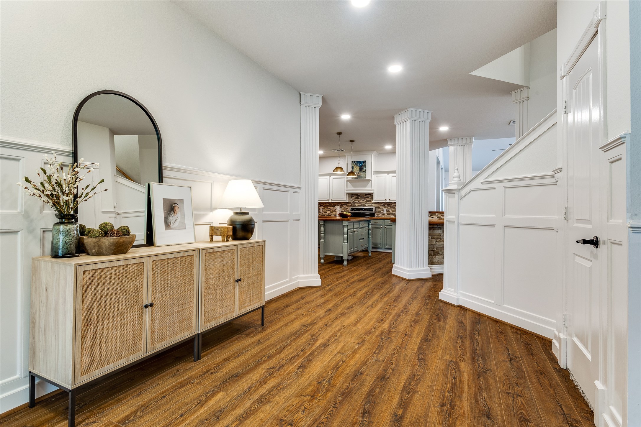 9816 Hedge Bell Drive