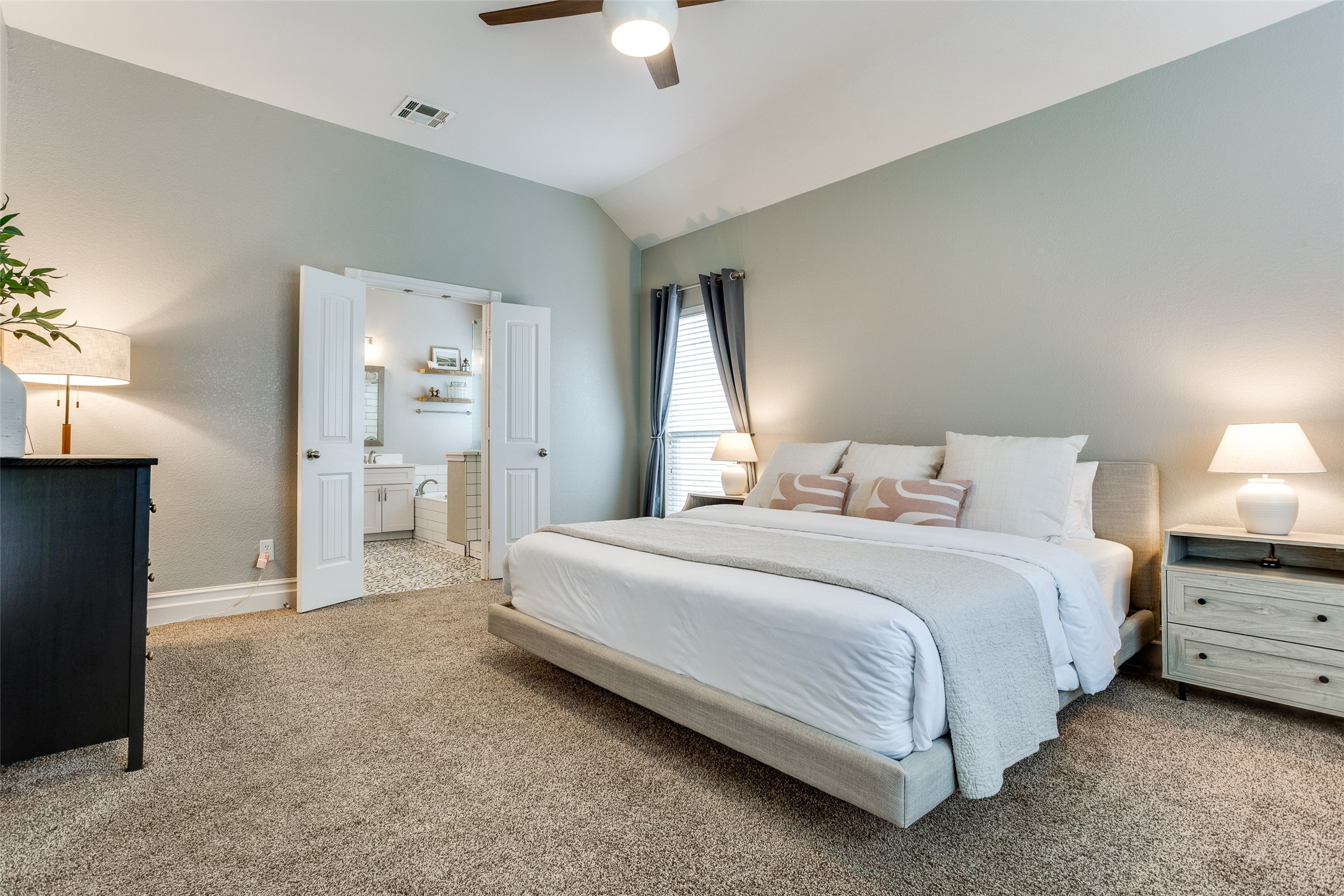 9816 Hedge Bell Drive