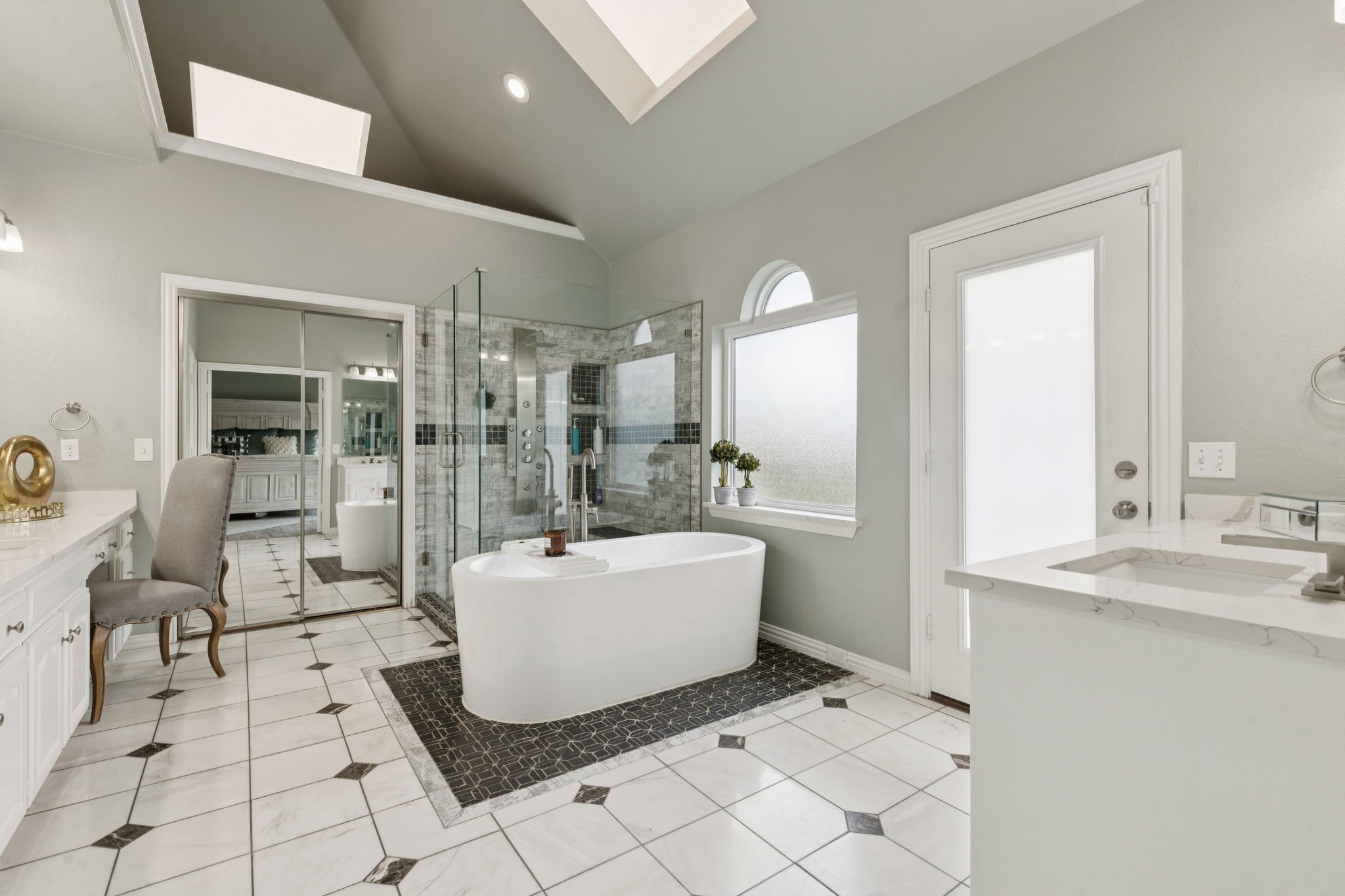 3929 Hearst Castle Way