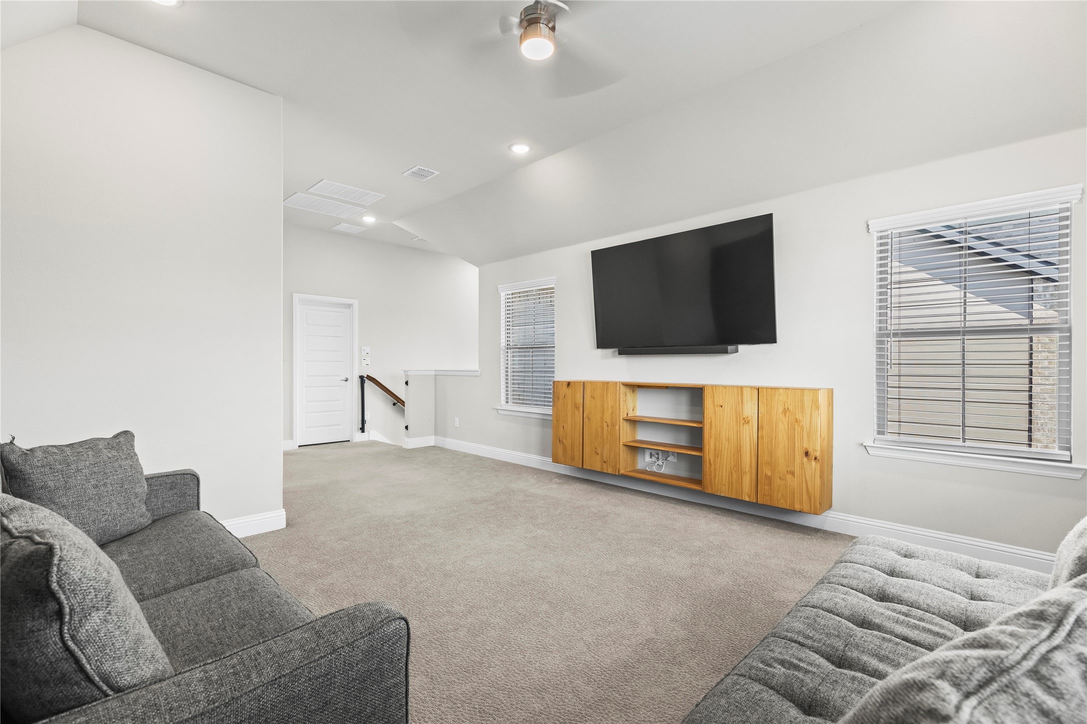 4046 Sechrist Drive