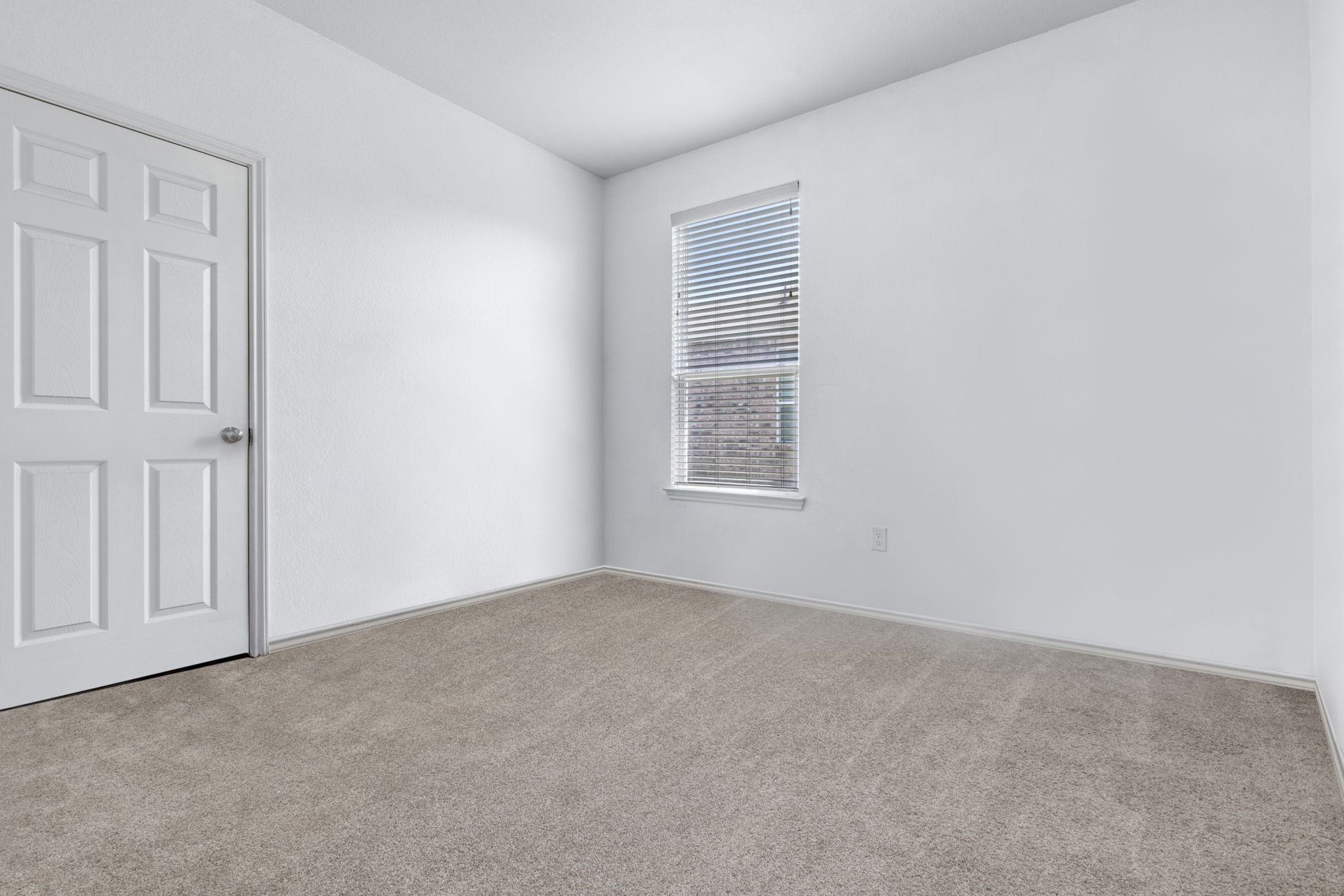 2913 Cash Place