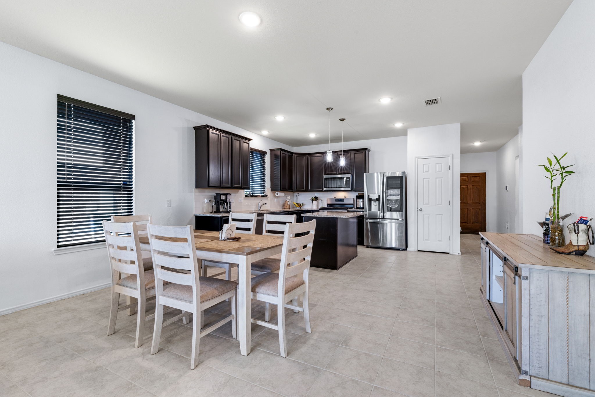 2913 Cash Place