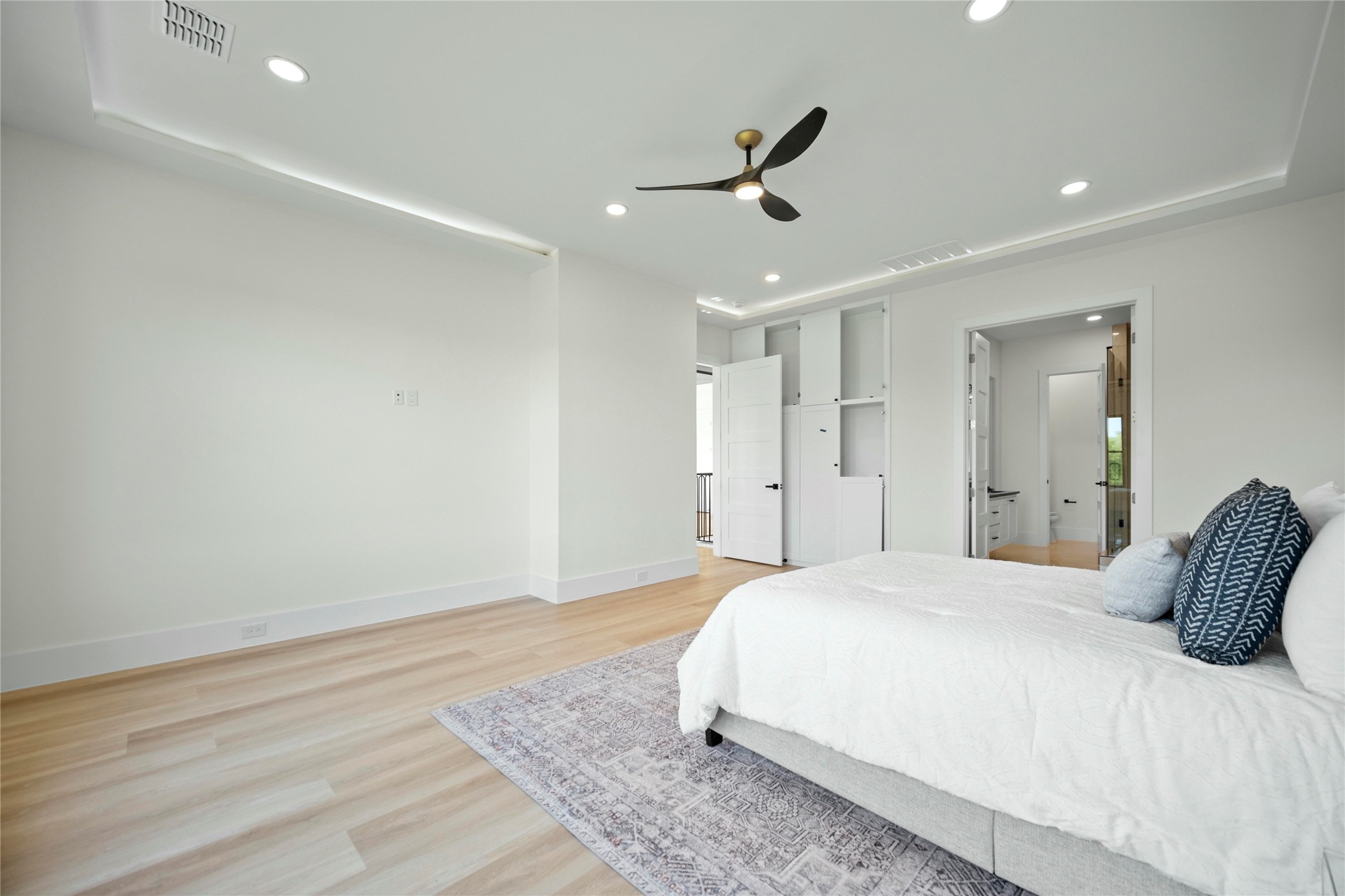 3404 Umyousef Court
