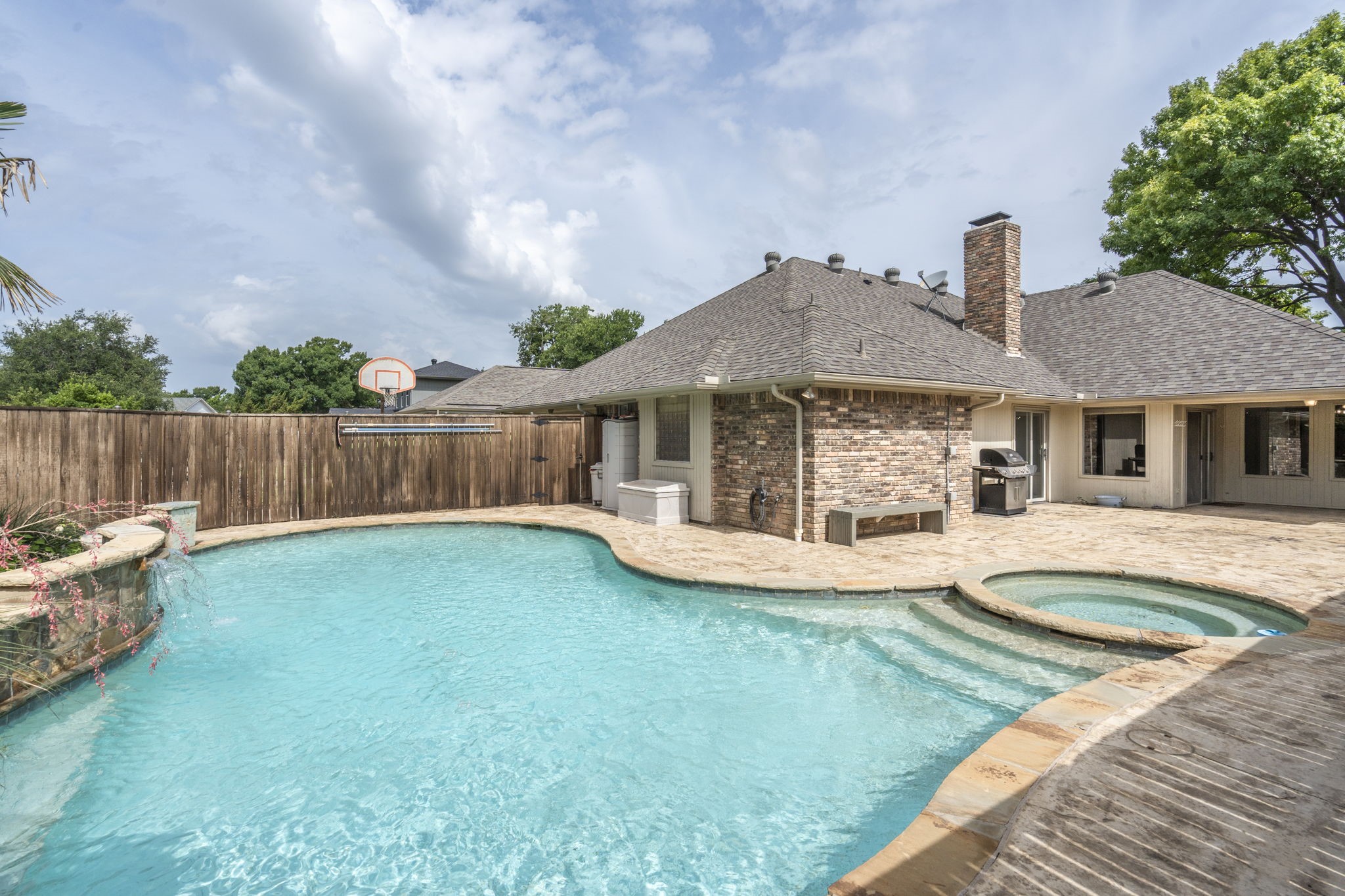 6910 Flintcove Drive