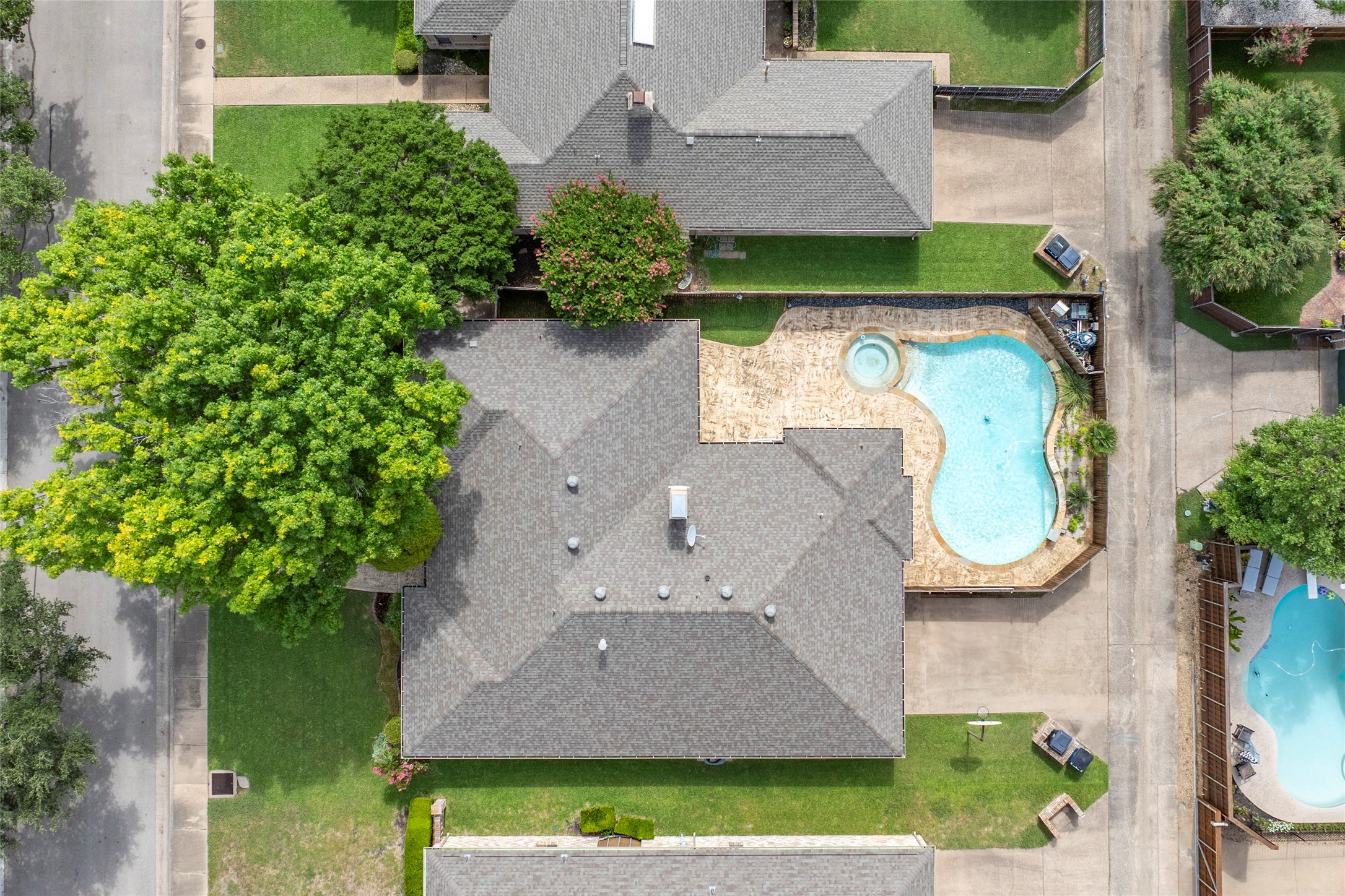 6910 Flintcove Drive