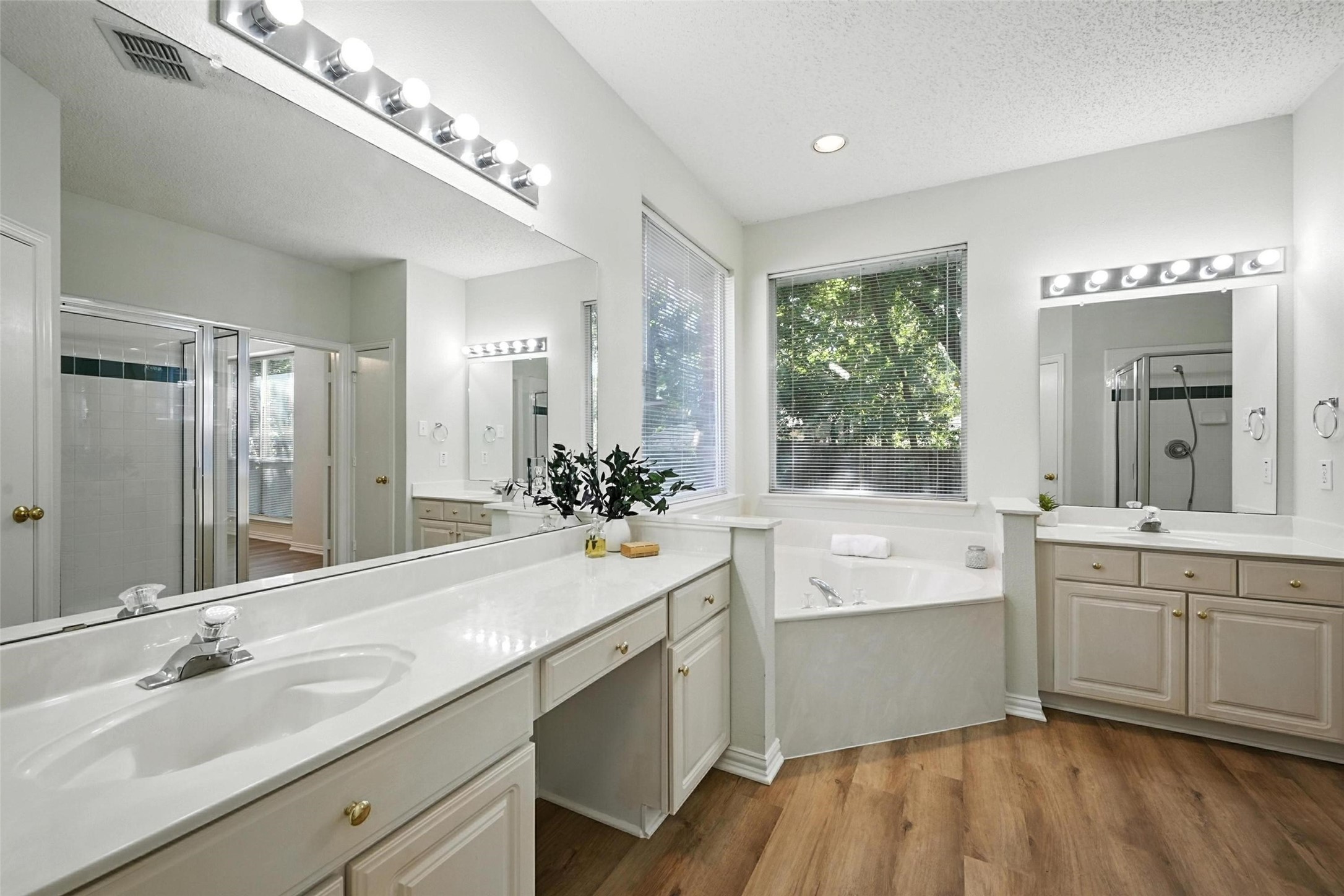 1375 Clear Creek Drive