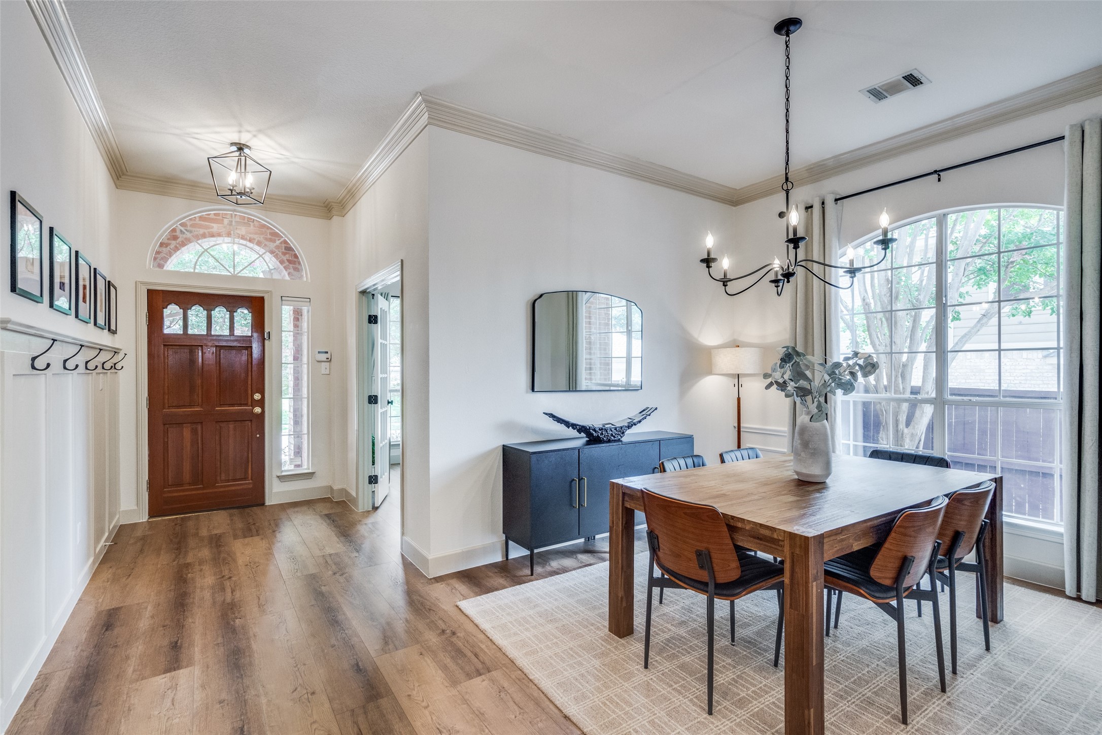 6012 Crimson Drive