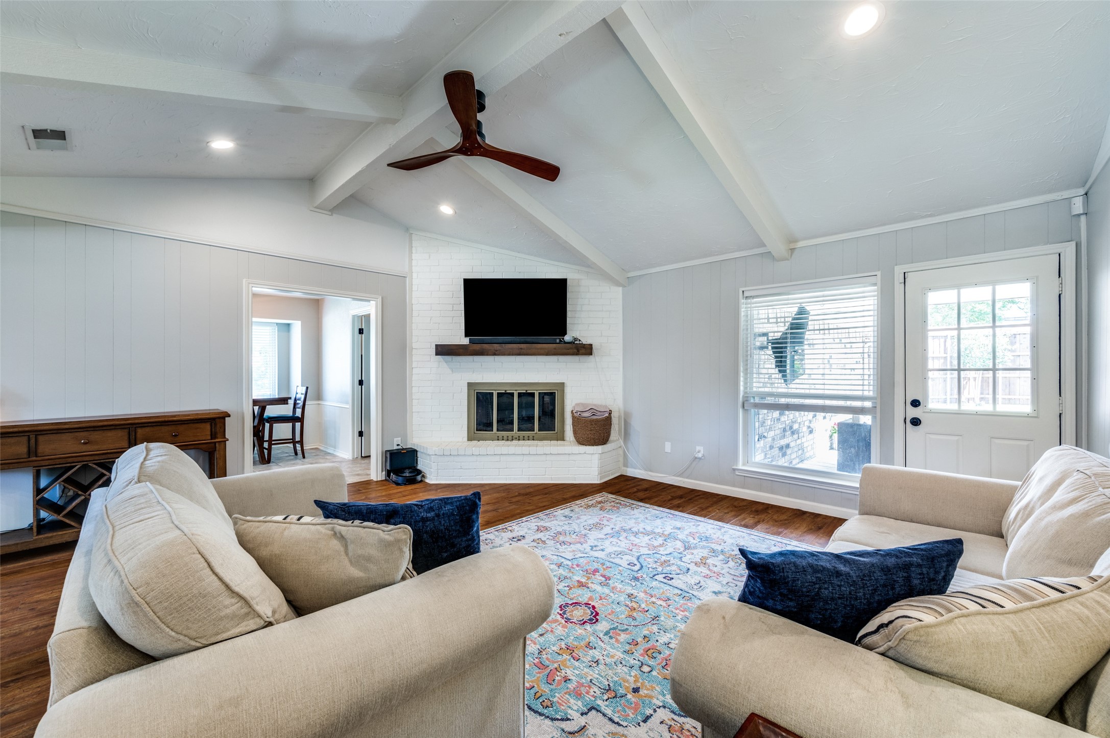 2800 Pinehurst Drive