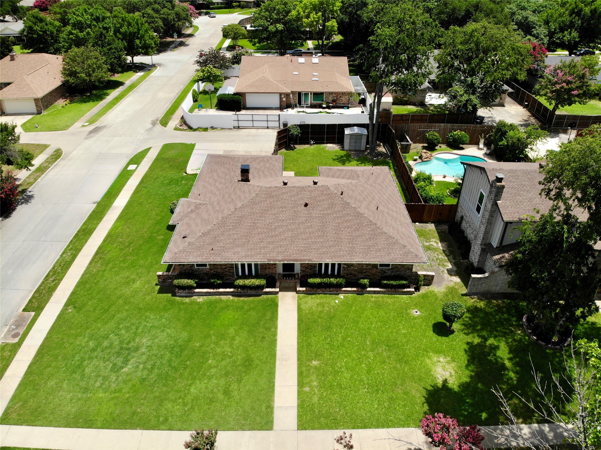 2800 Pinehurst Drive