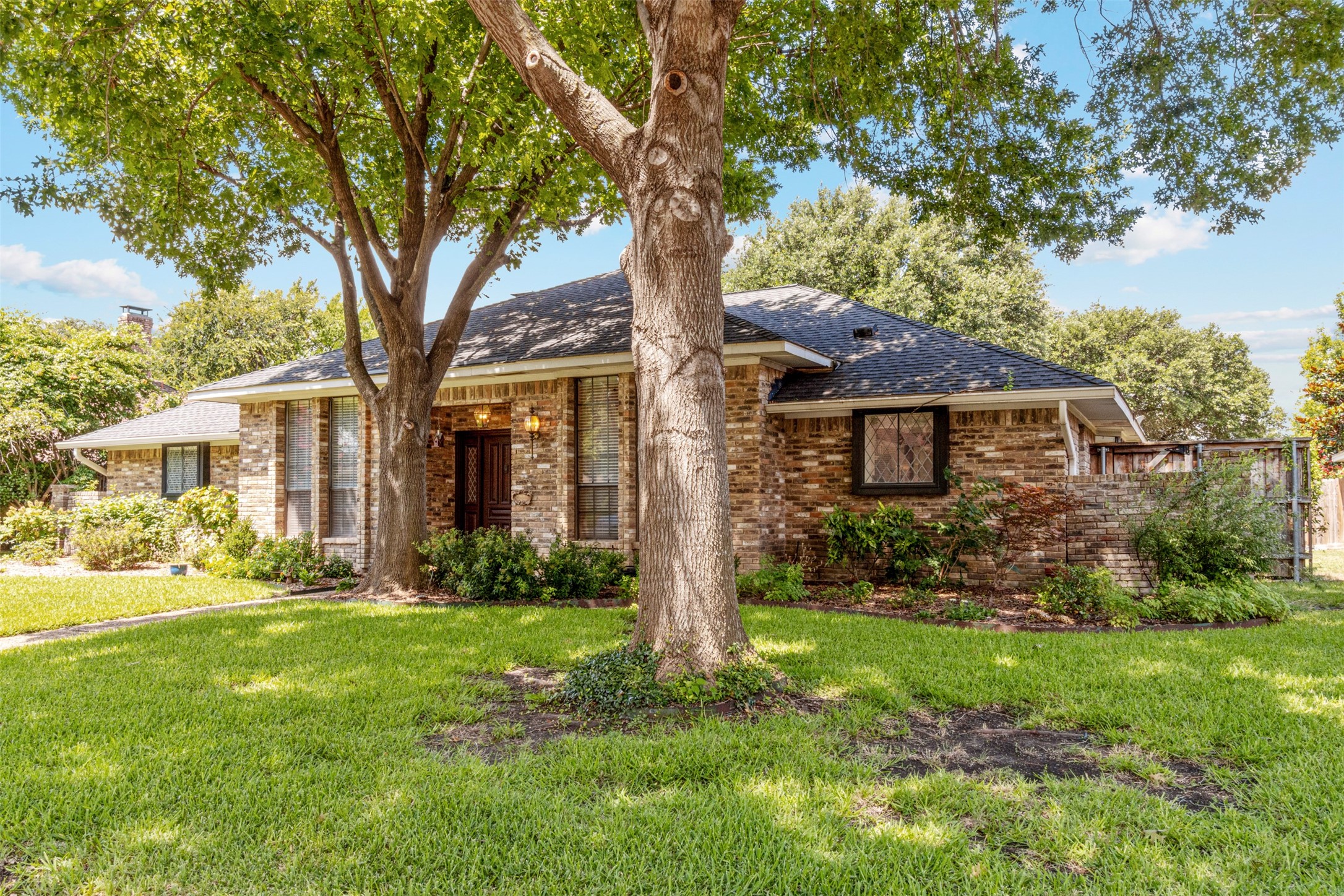 10009 Apple Creek Drive