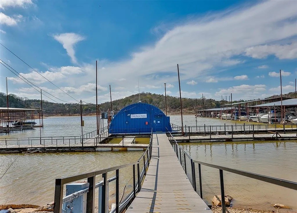 487 Cedar Bayou Boulevard