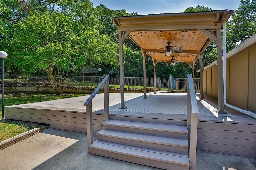487 Cedar Bayou Boulevard
