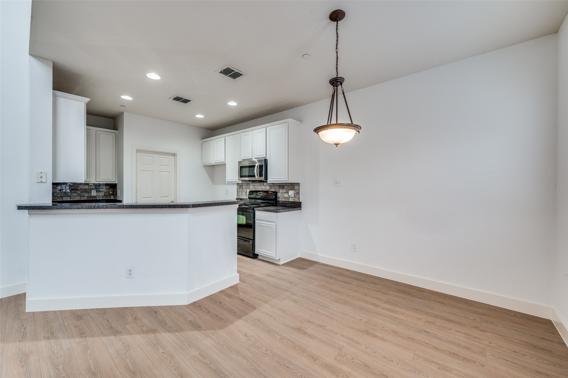 4605 Penelope Lane