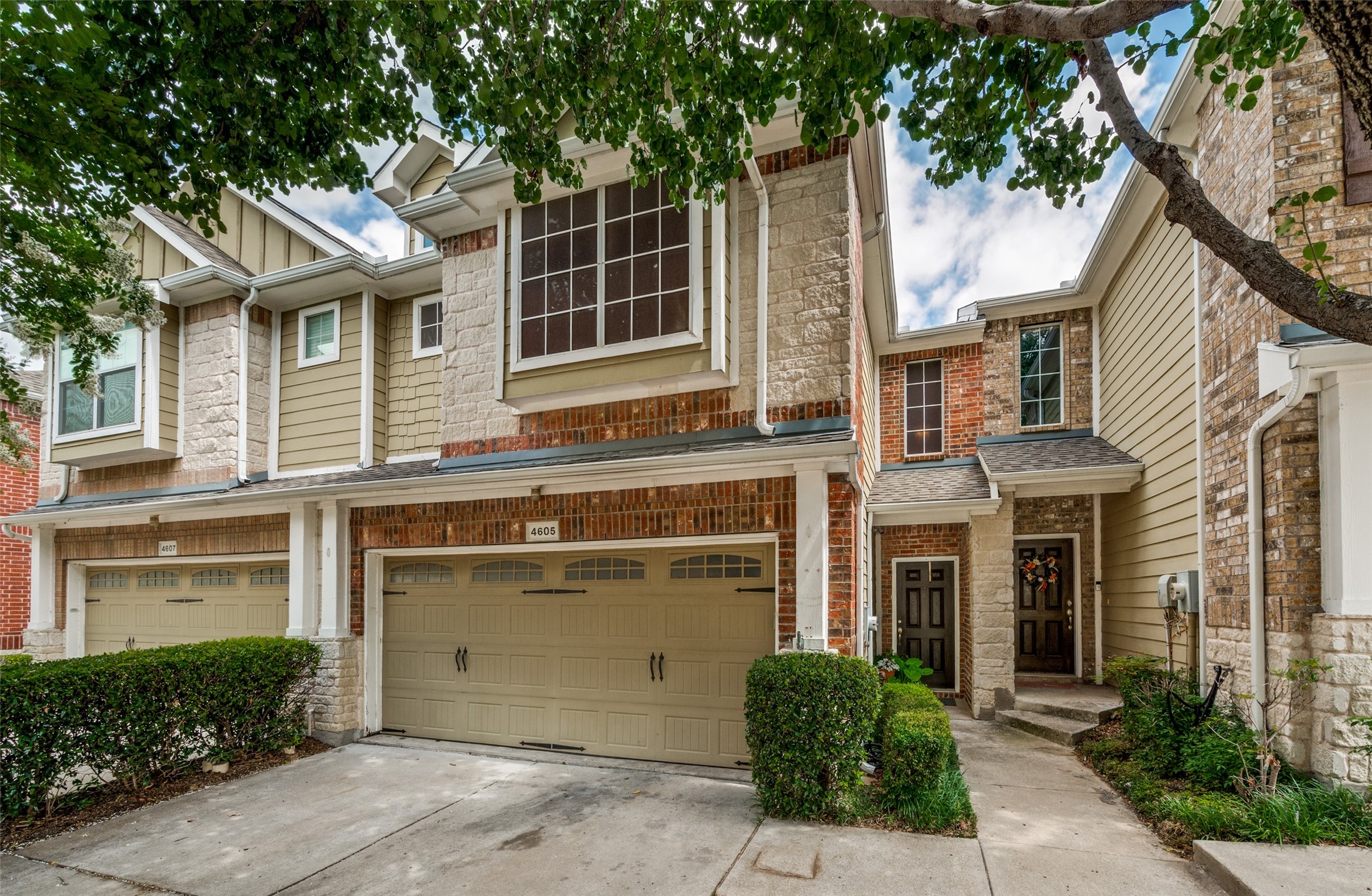 4605 Penelope Lane