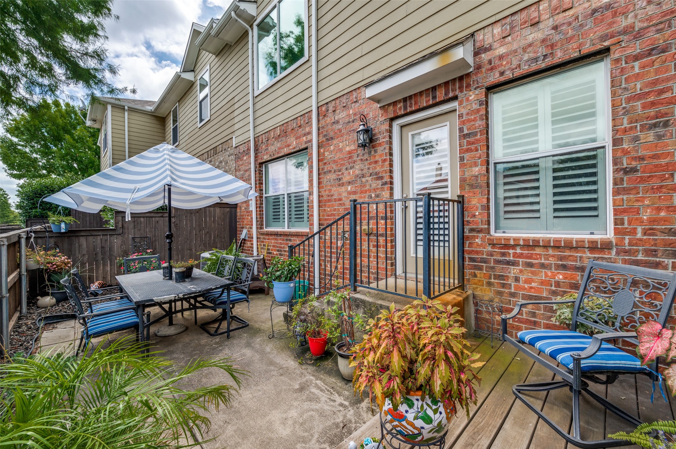 4605 Penelope Lane