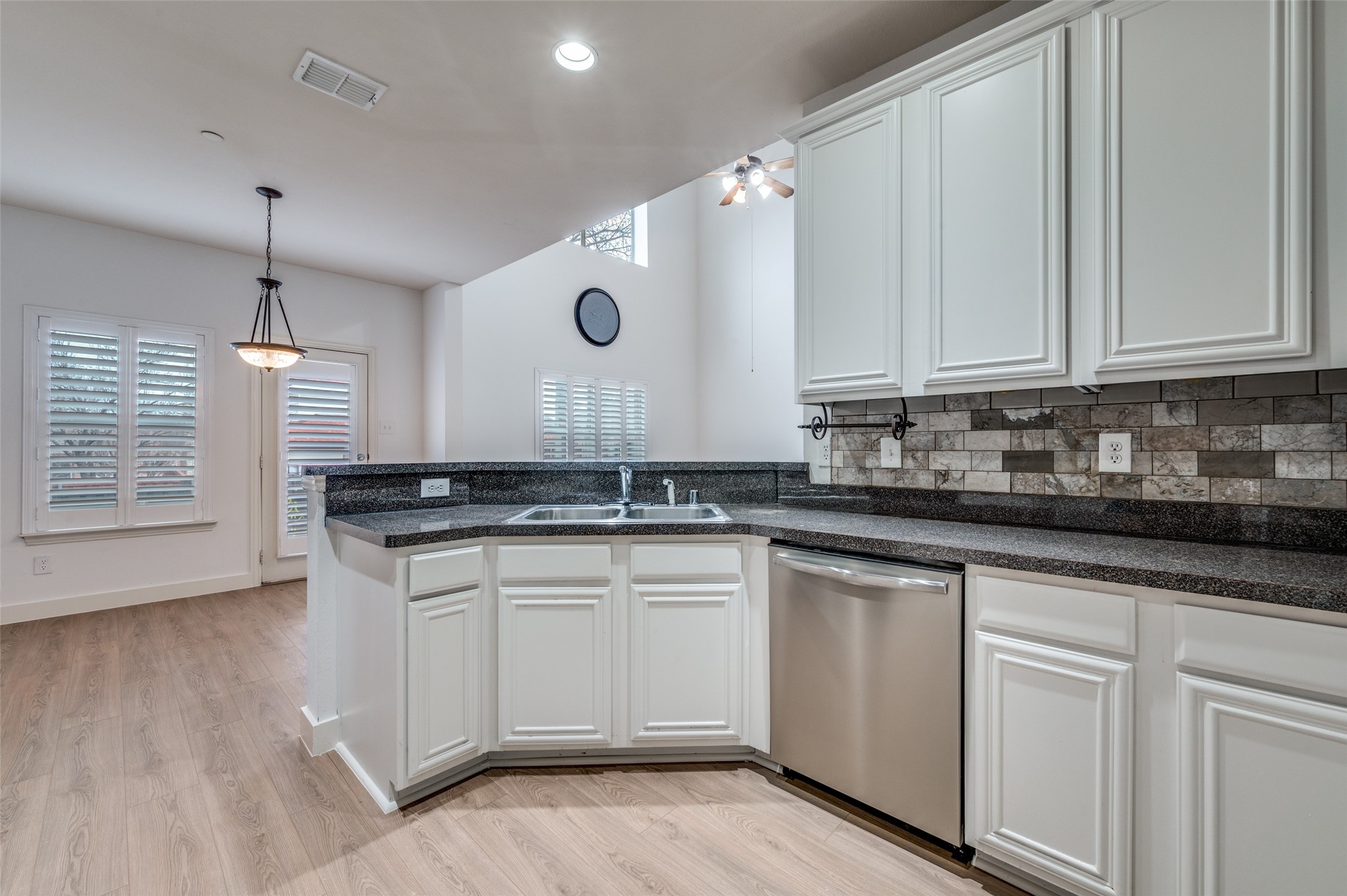 4605 Penelope Lane