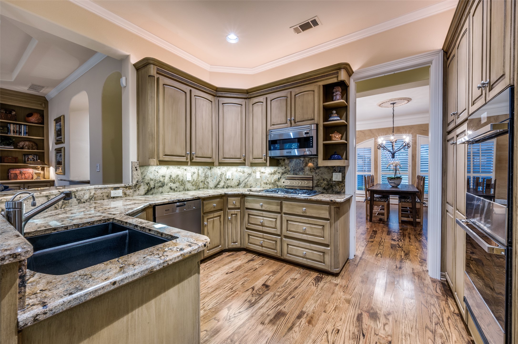 4637 Shadow Ridge Drive