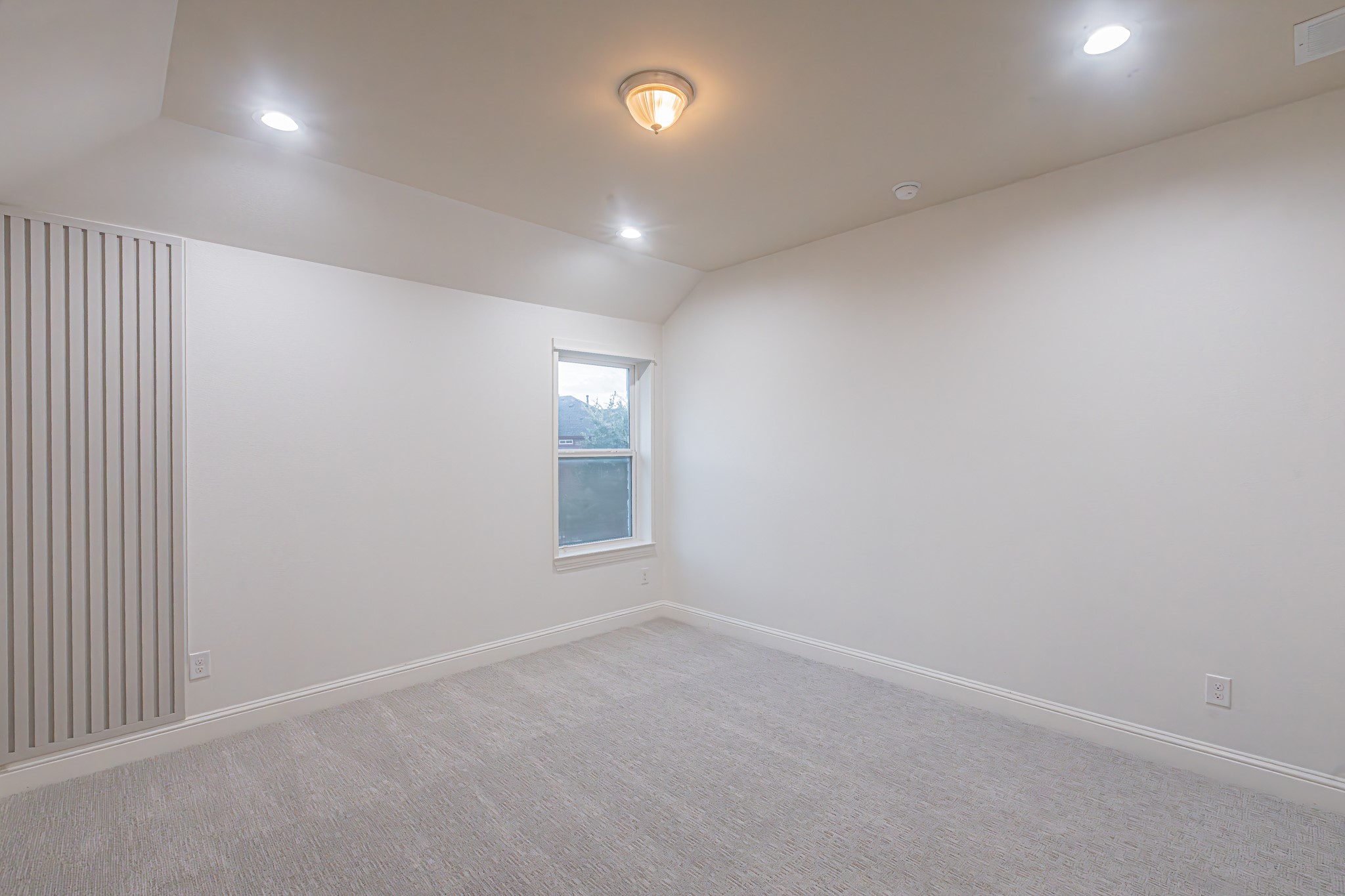 14000 Signal Hill Drive