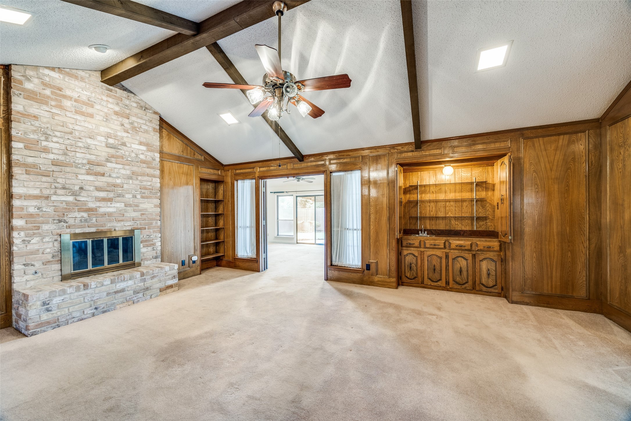 2102 J J Pearce Drive