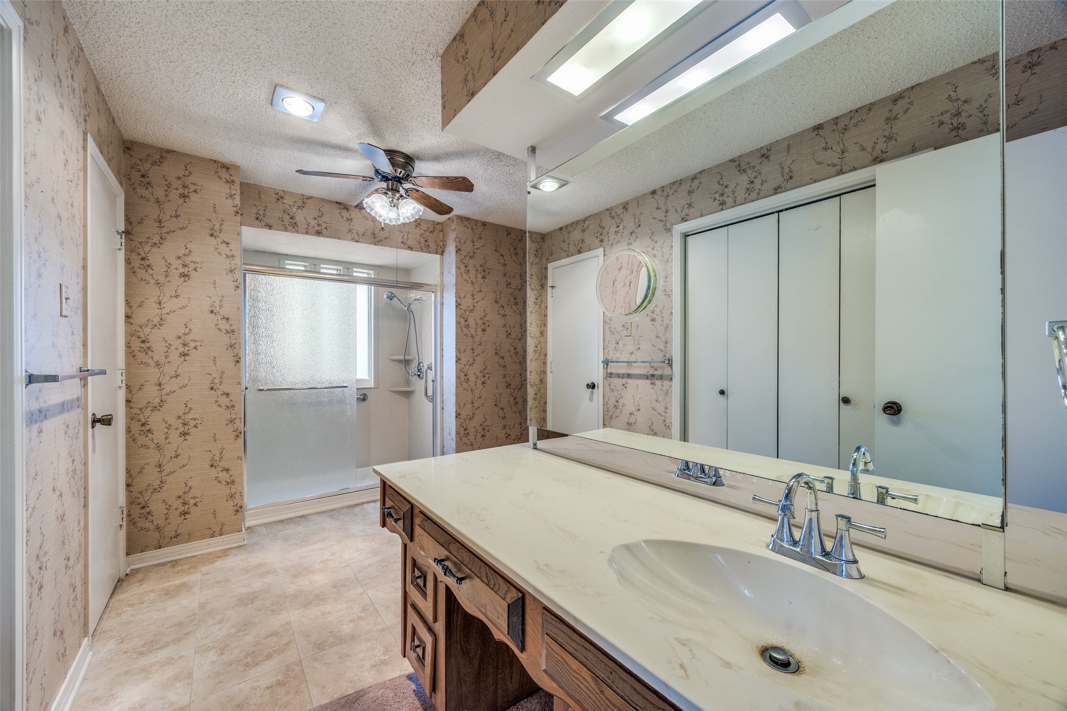 2102 J J Pearce Drive