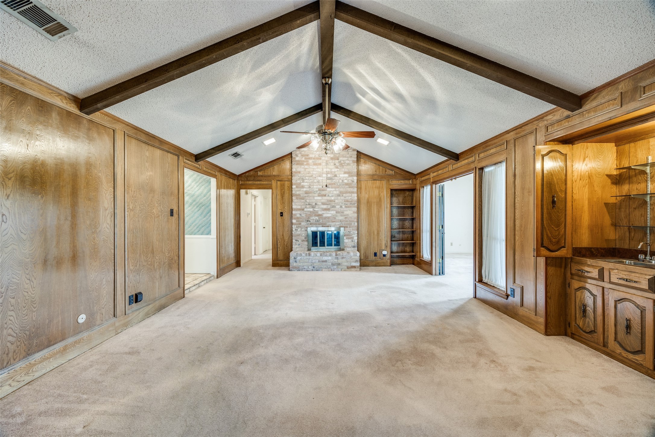 2102 J J Pearce Drive