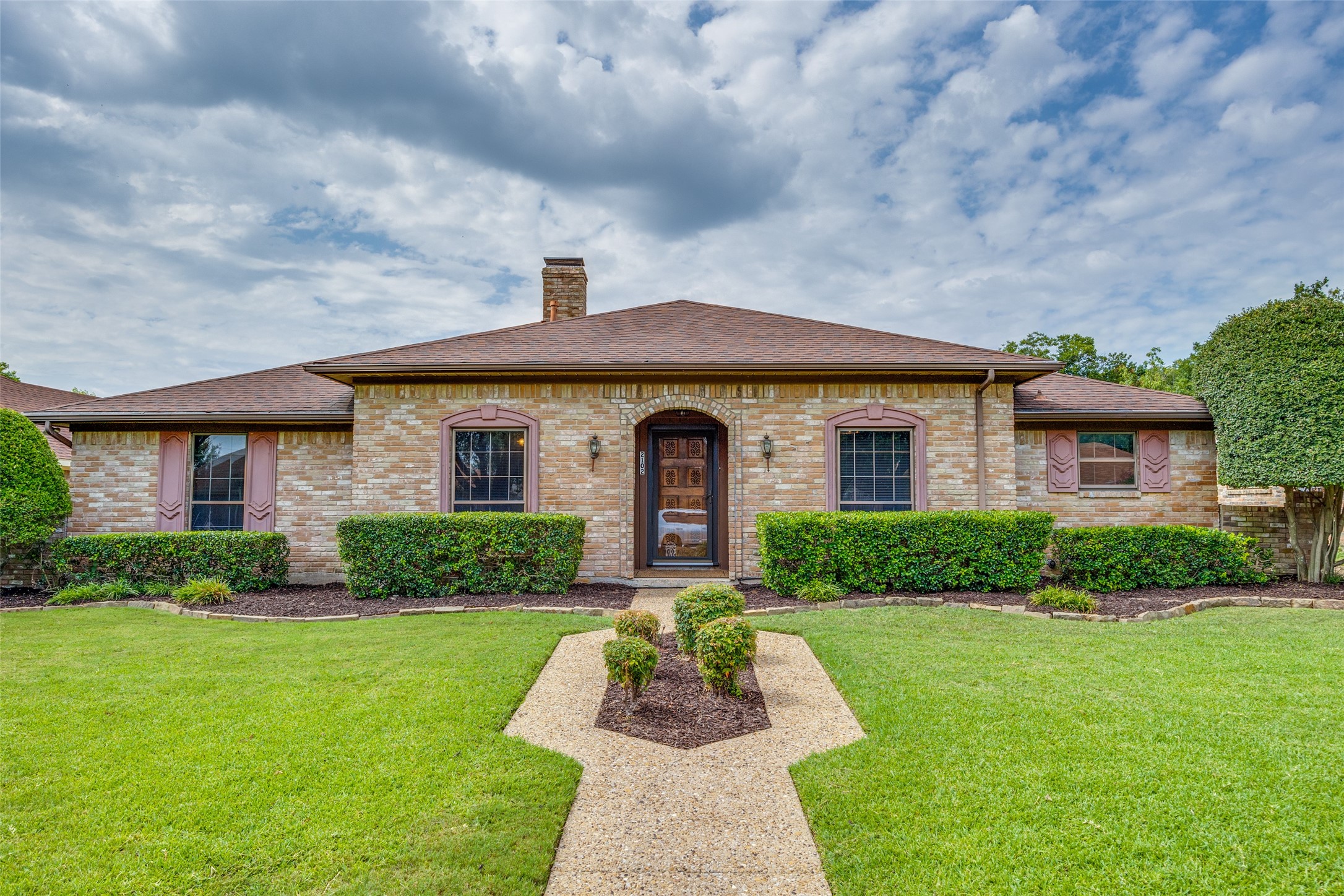 2102 J J Pearce Drive