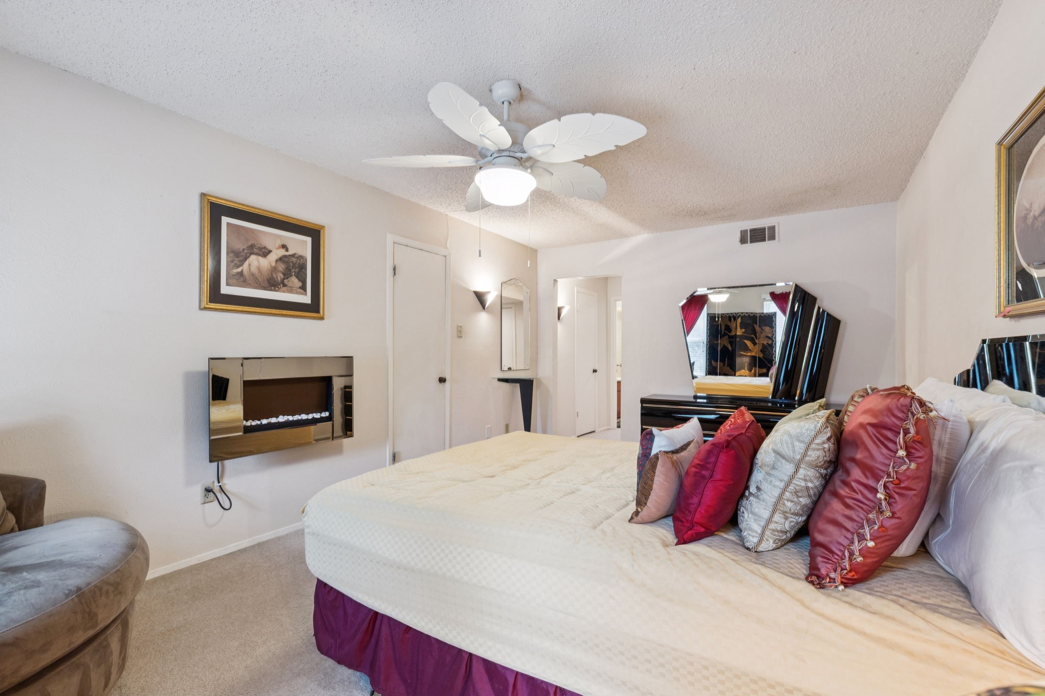 7494 E Northwest Highway 144