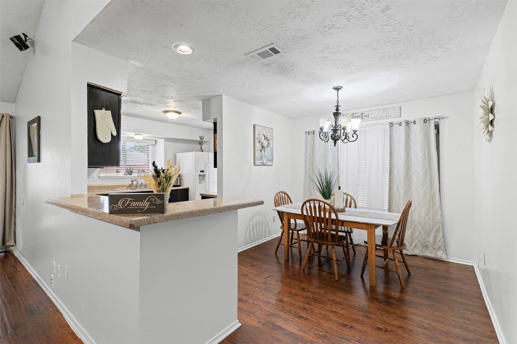 4044 Lonesome Trail