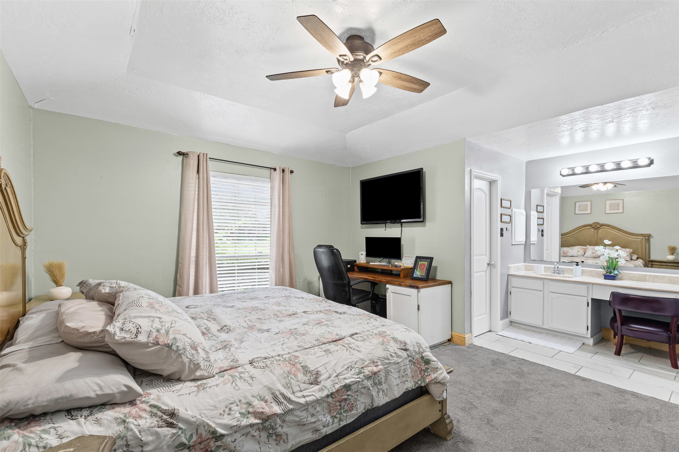 4044 Lonesome Trail