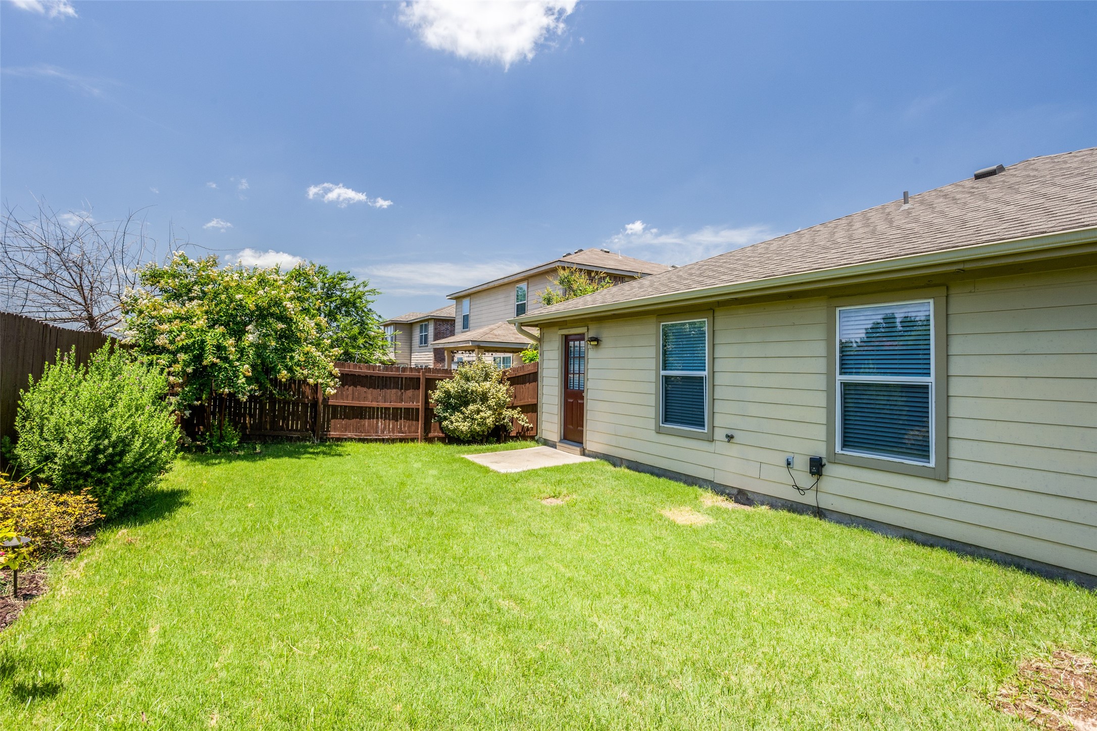 2405 Emerald Lane