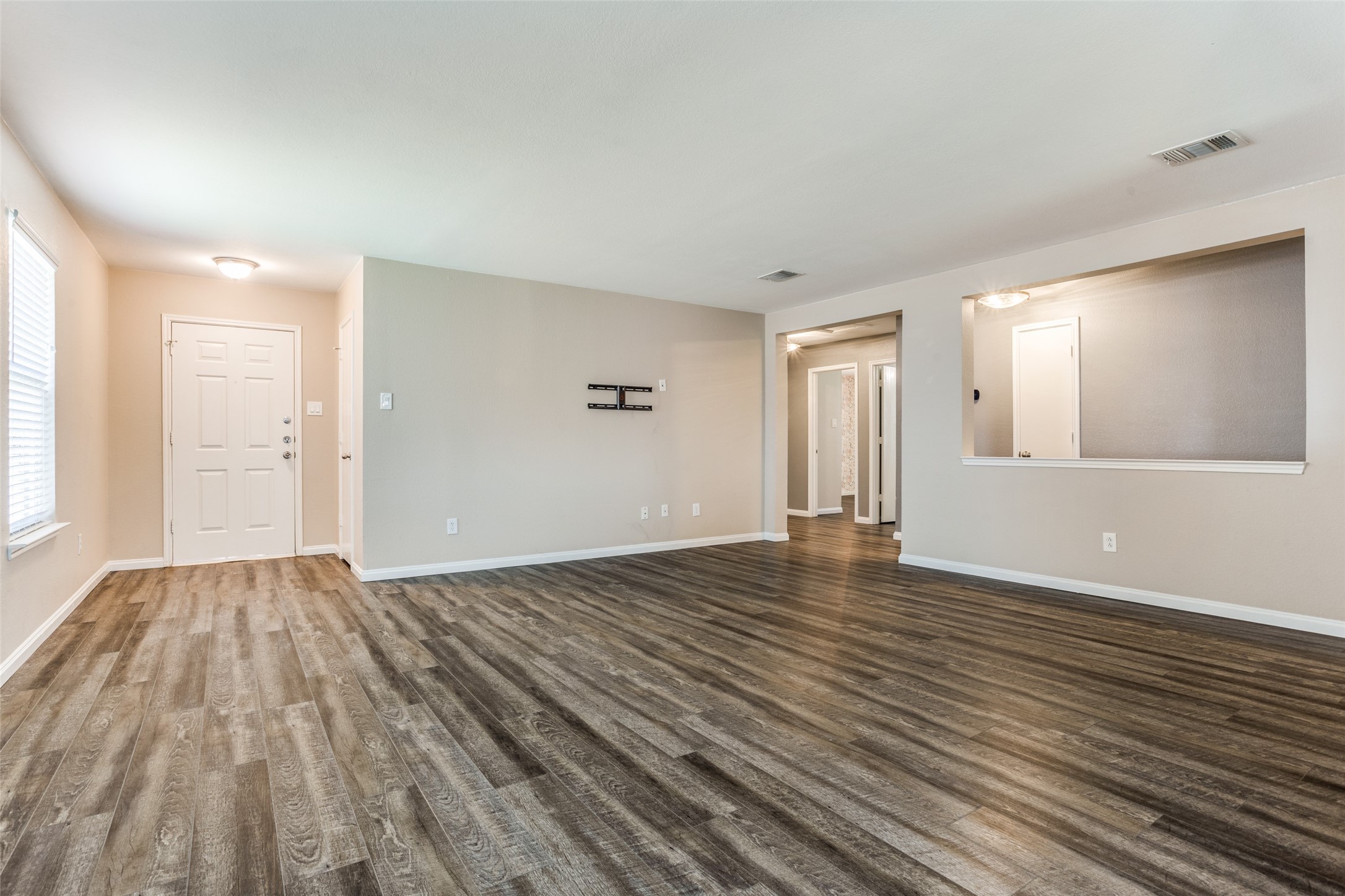 2405 Emerald Lane