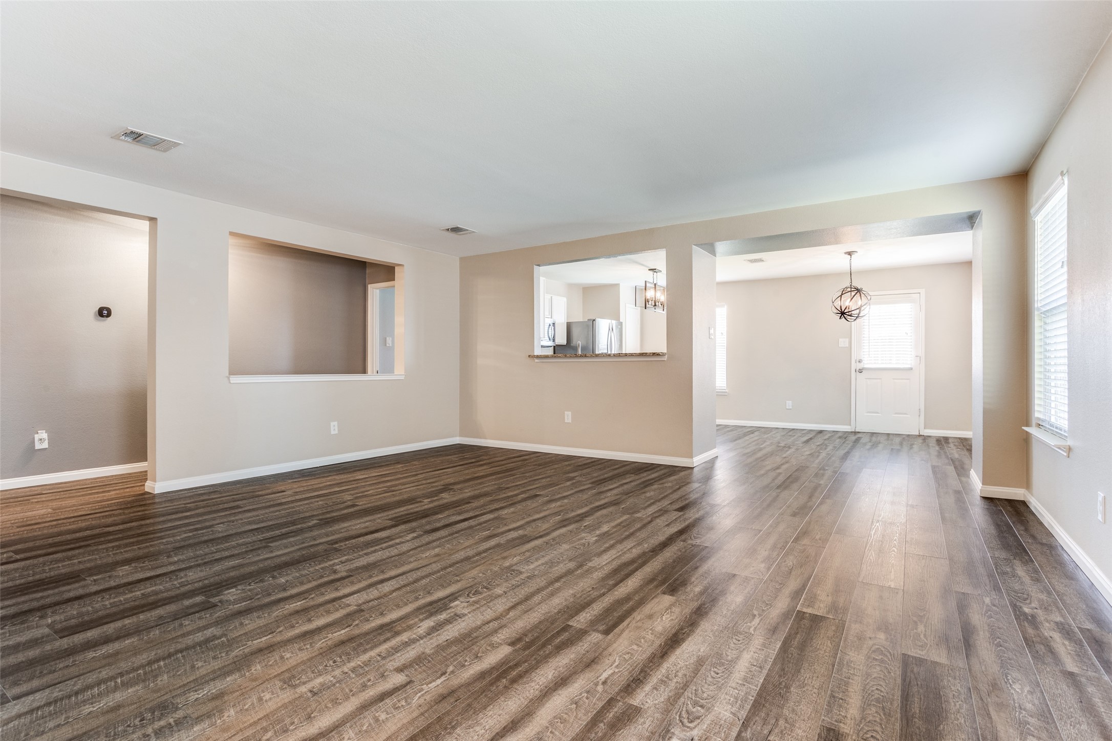 2405 Emerald Lane