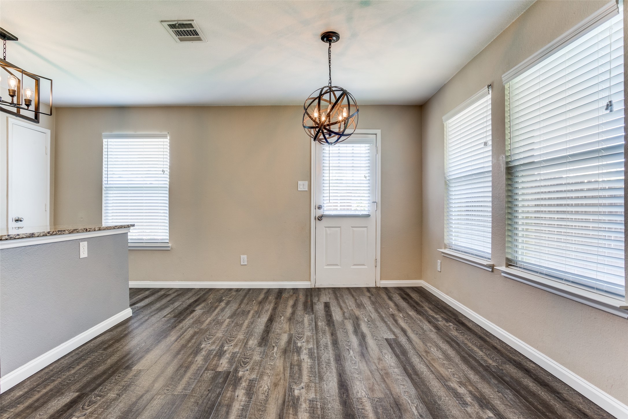 2405 Emerald Lane