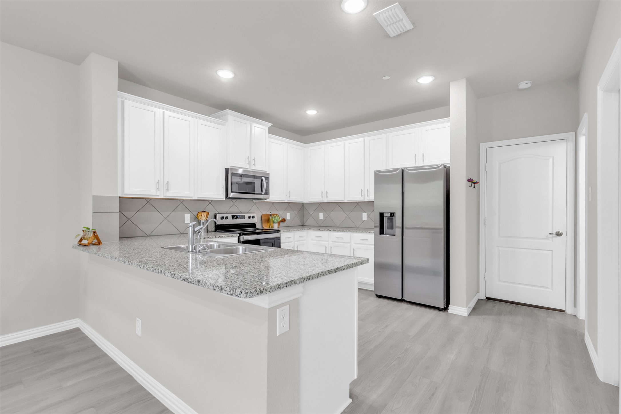 1249 Jones Trail