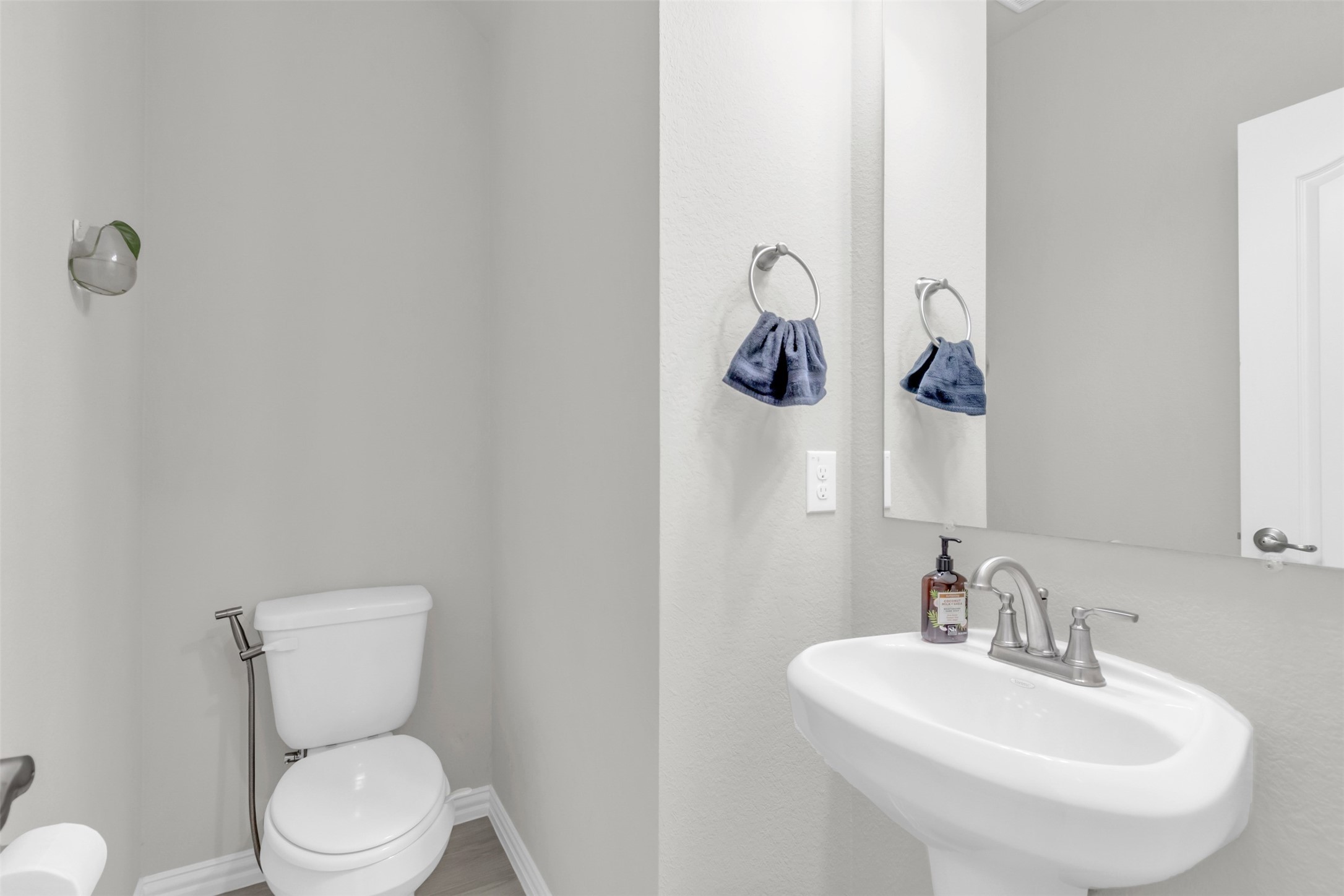 1249 Jones Trail