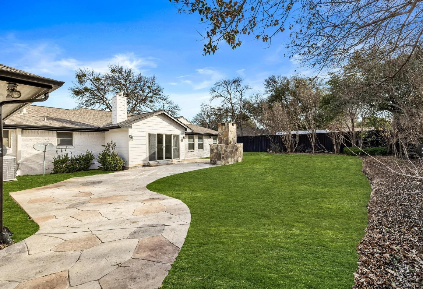 5610 Forest Lane