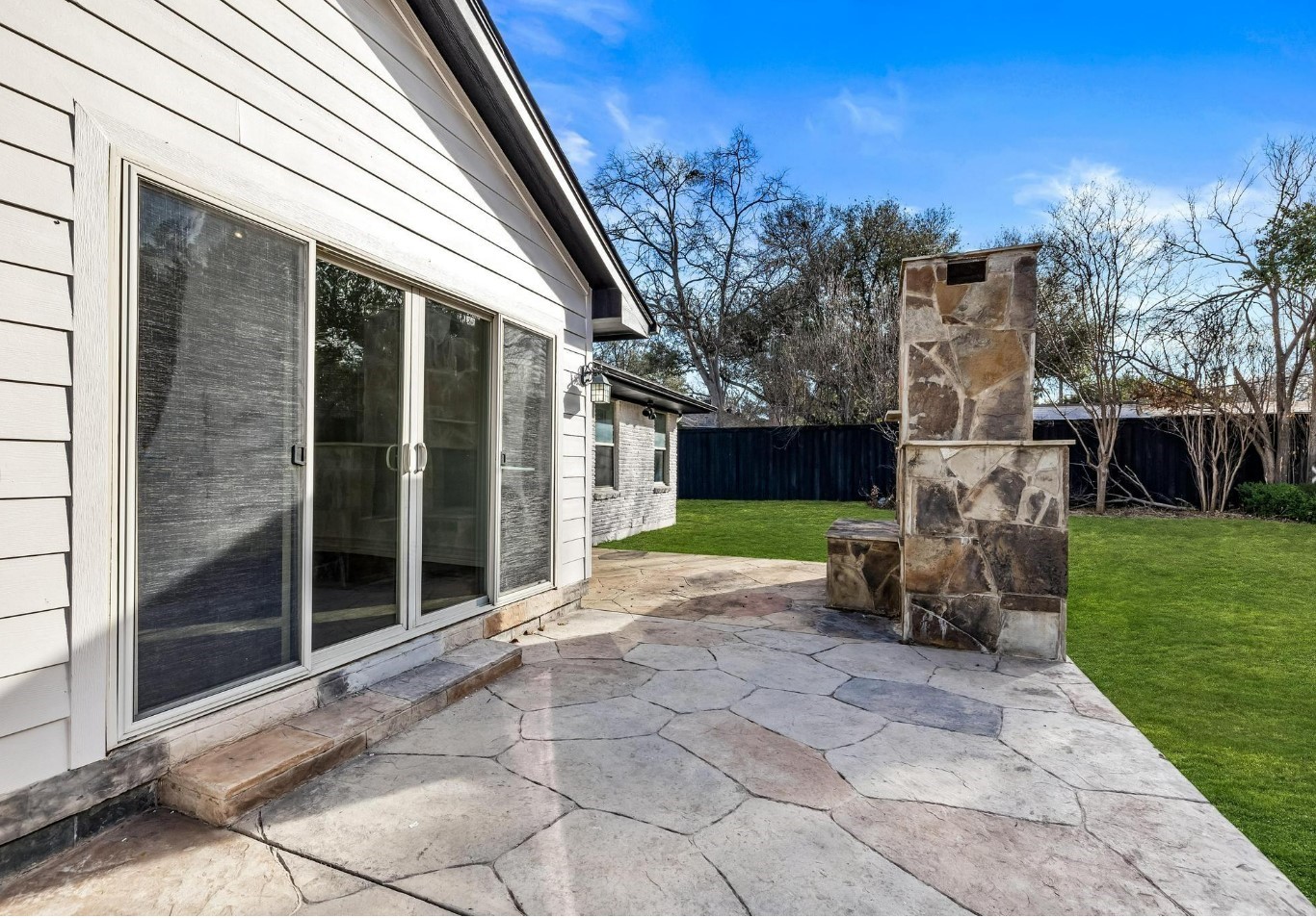 5610 Forest Lane