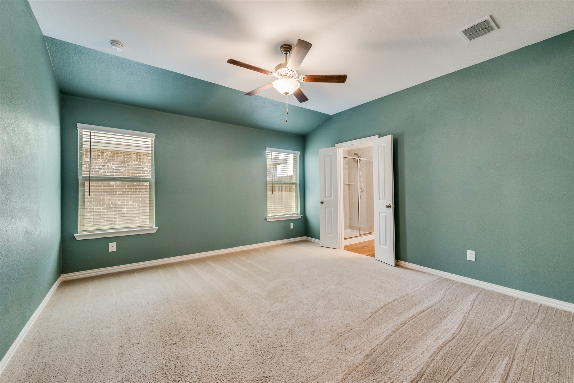 807 Spruce Lane